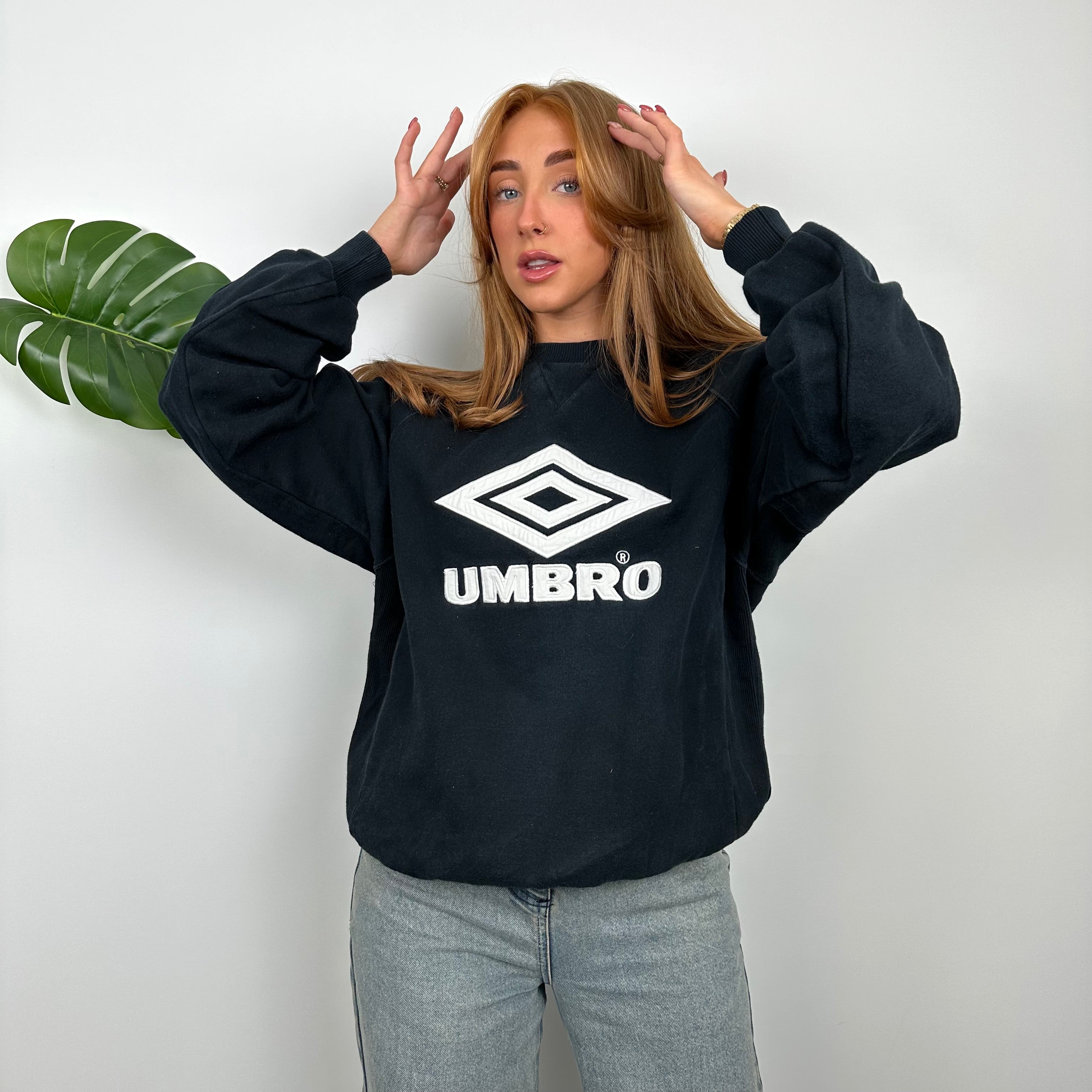 Umbro Black Embroidered Spell Out Sweatshirt (M)