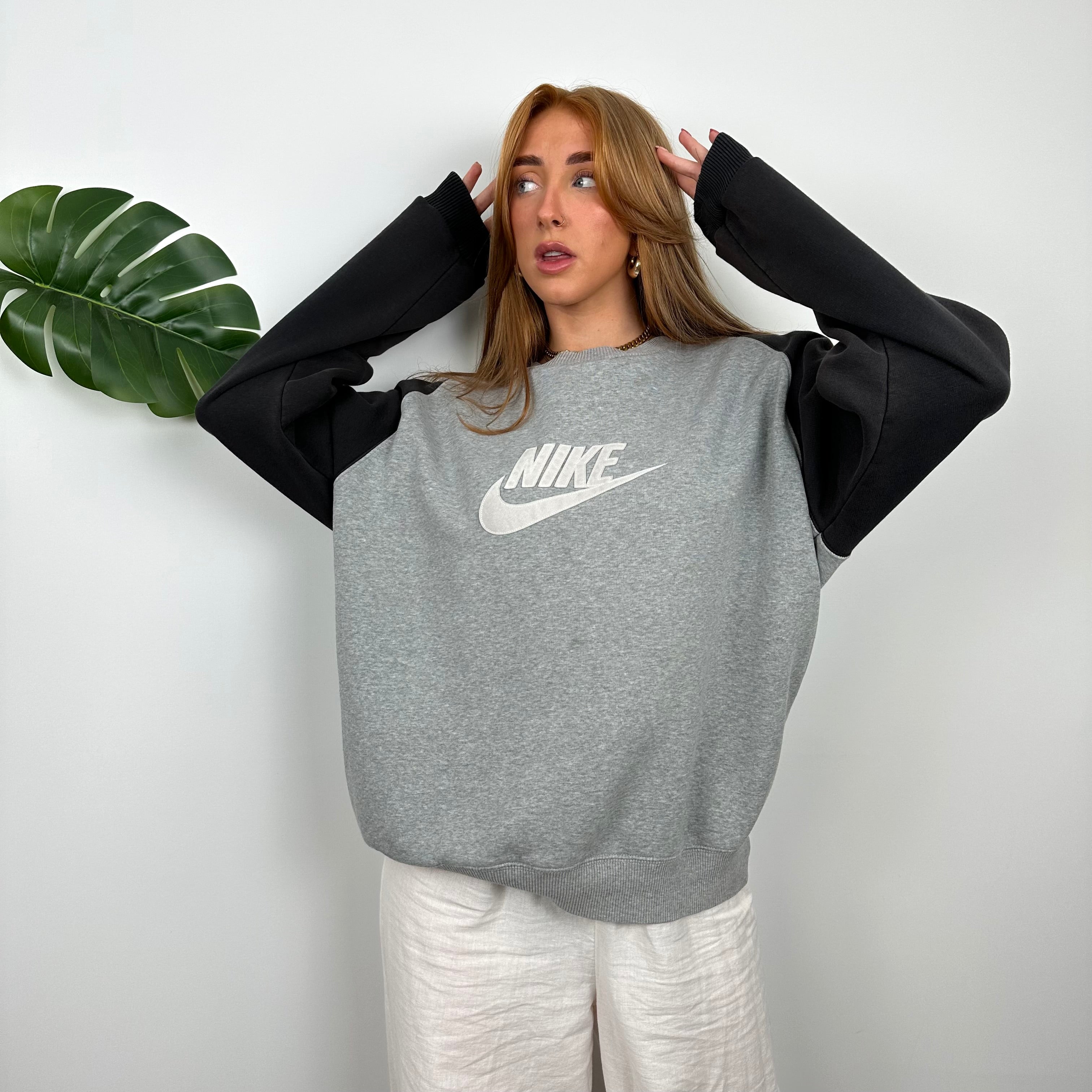 Nike Grey Embroidered Spell Out Sweatshirt (L)