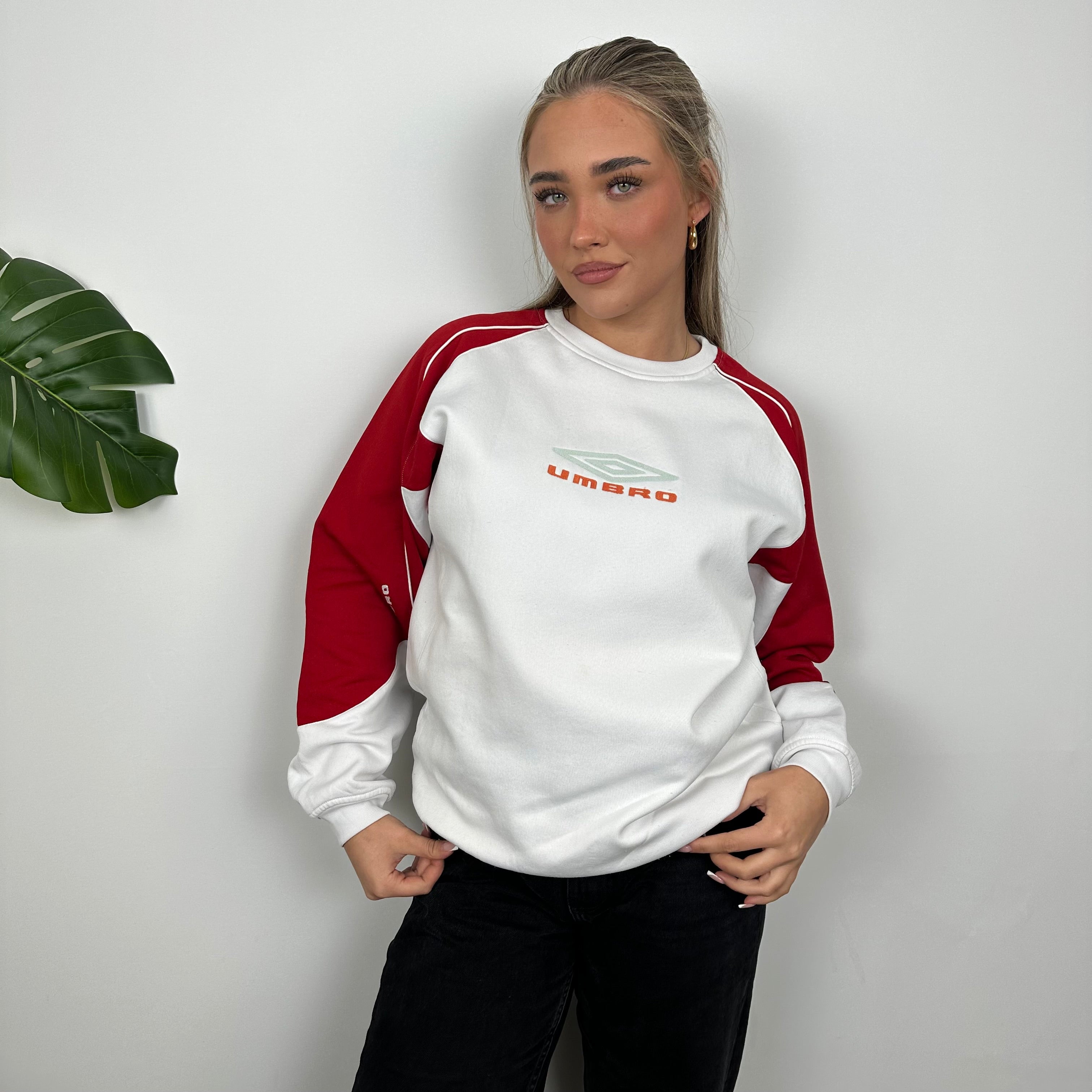 Umbro White Embroidered Spell Out Sweatshirt (L)