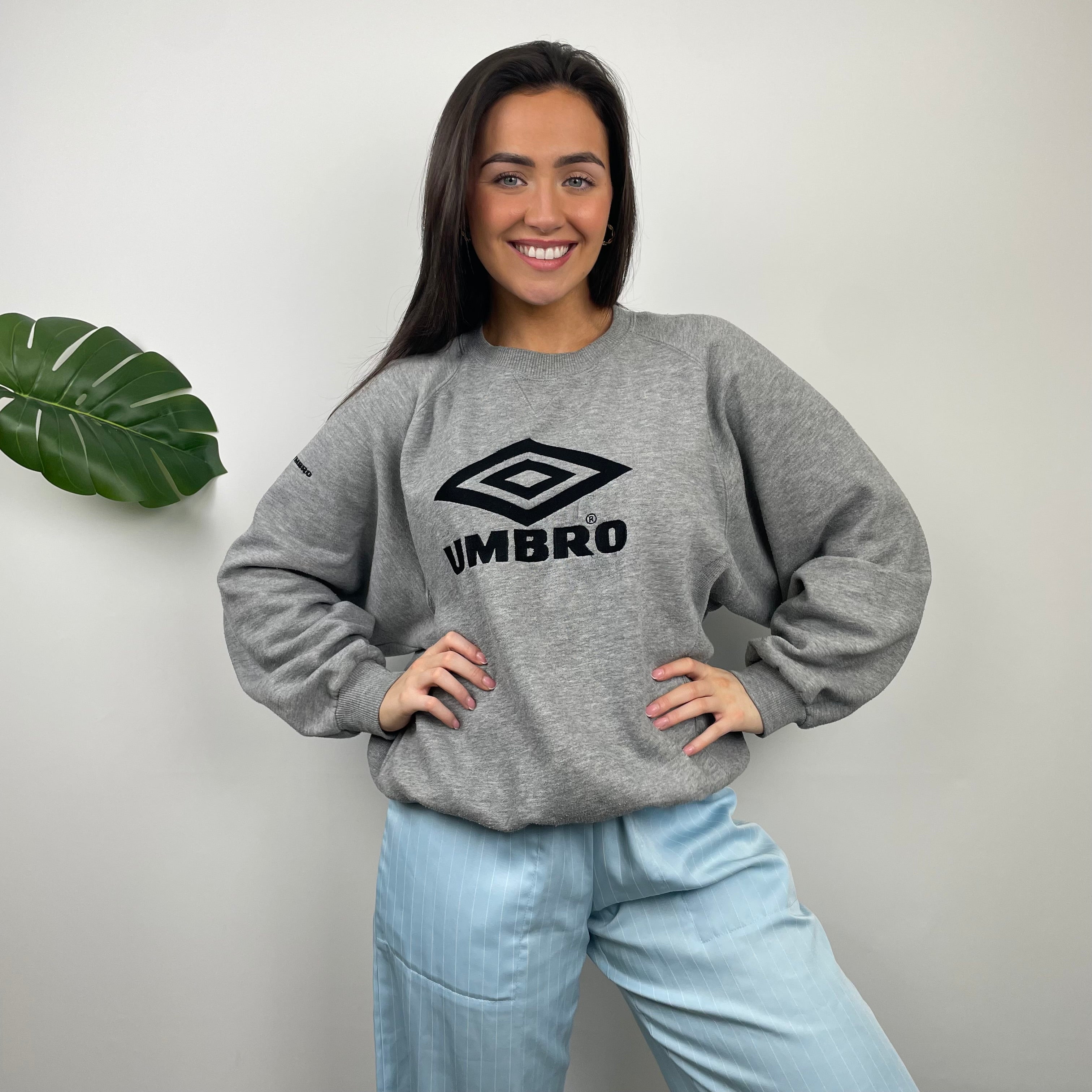 Umbro Grey Embroidered Spell Out Sweatshirt (M)