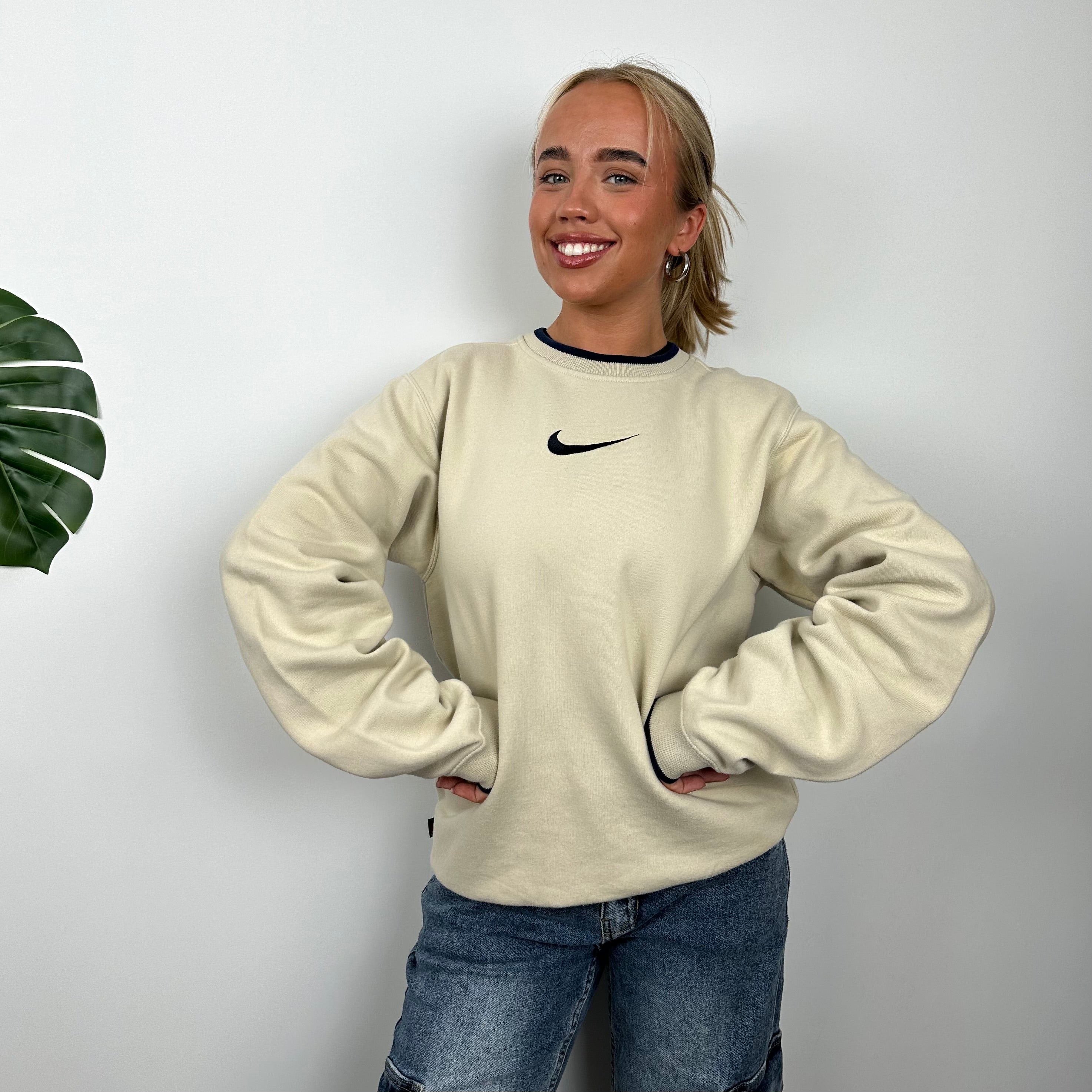 Nike Cream Embroidered Swoosh Sweatshirt (M)