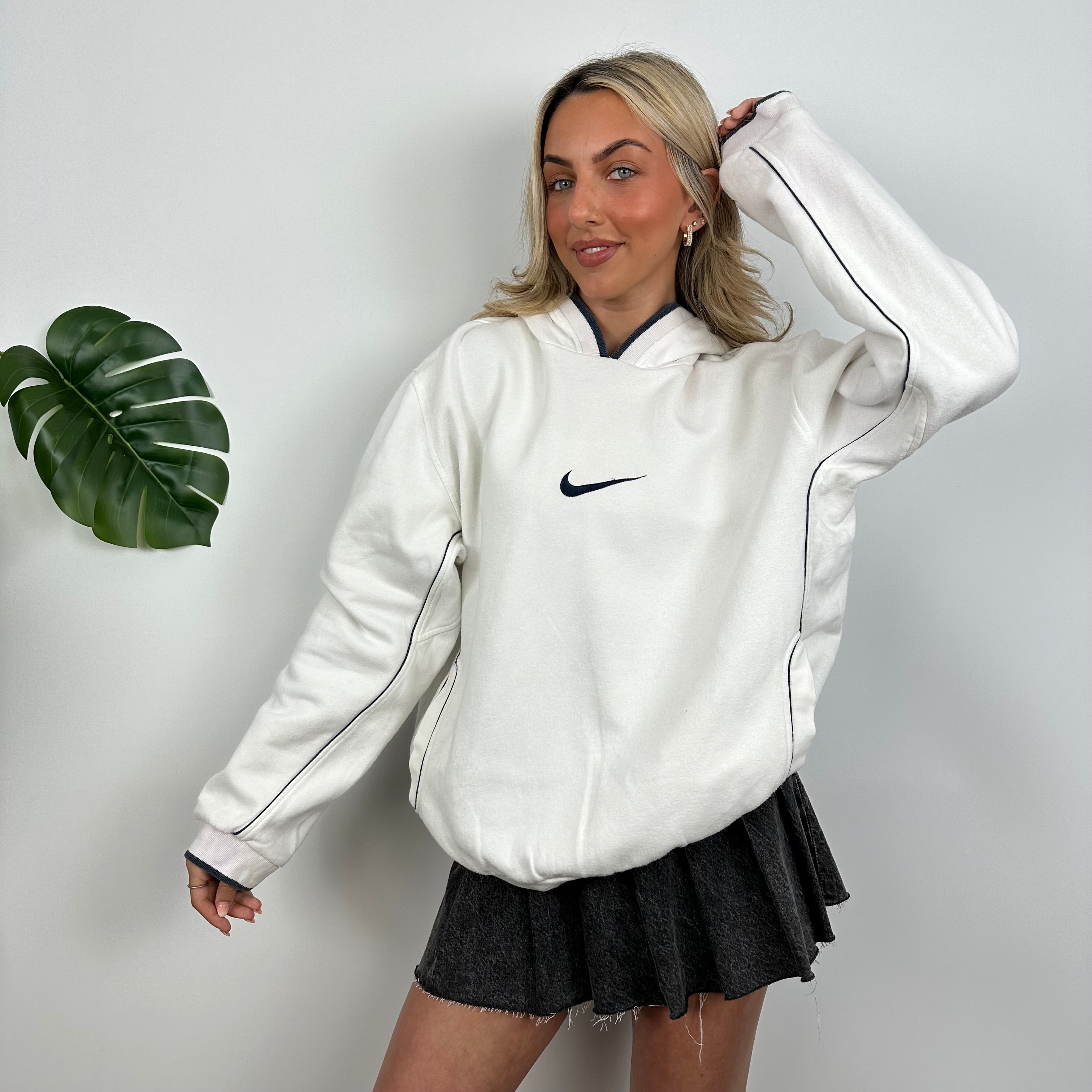 Nike RARE White Embroidered Swoosh Hoodie (L)