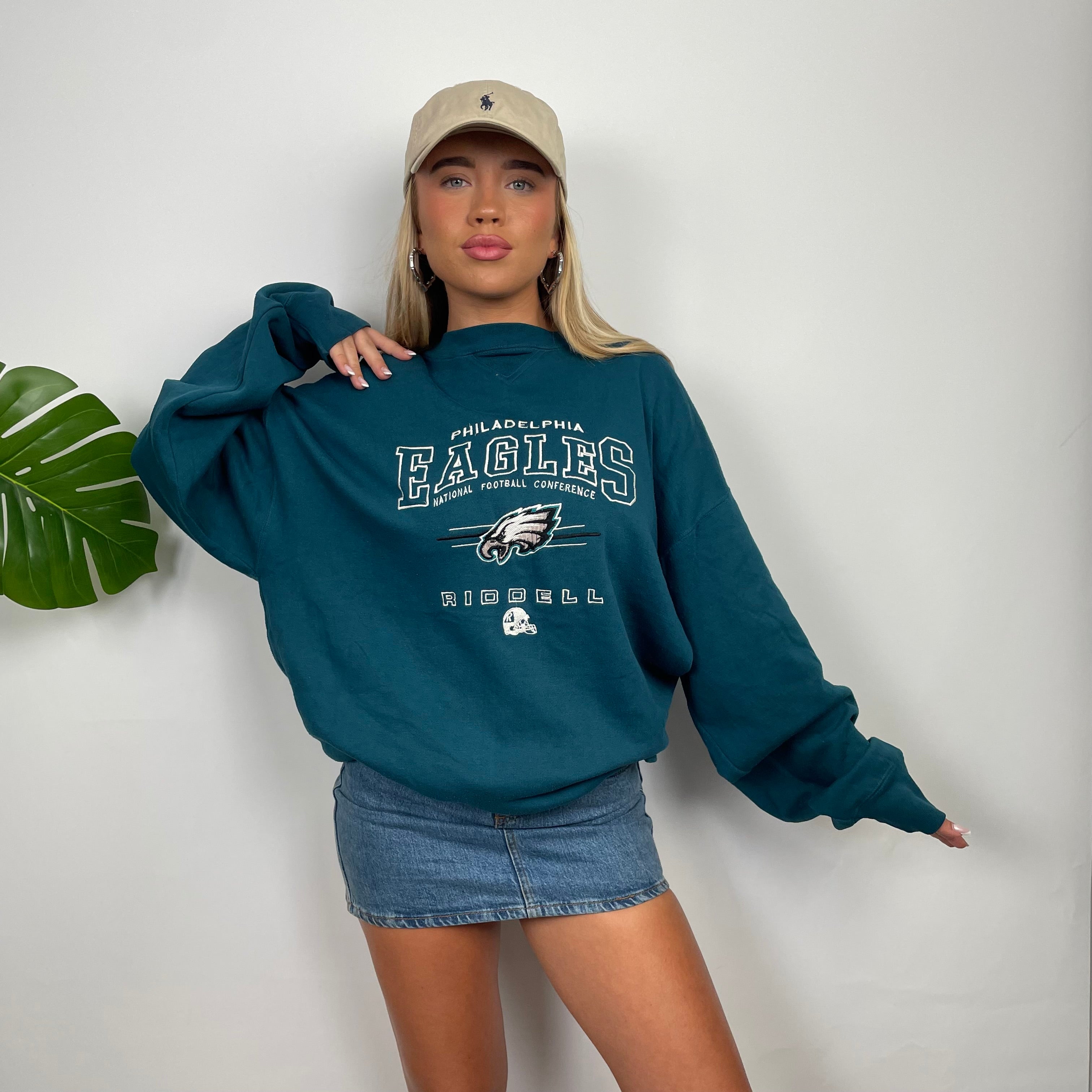 Philadelphia Eagles NFL Green Embroidered Spell Out Sweatshirt (L)