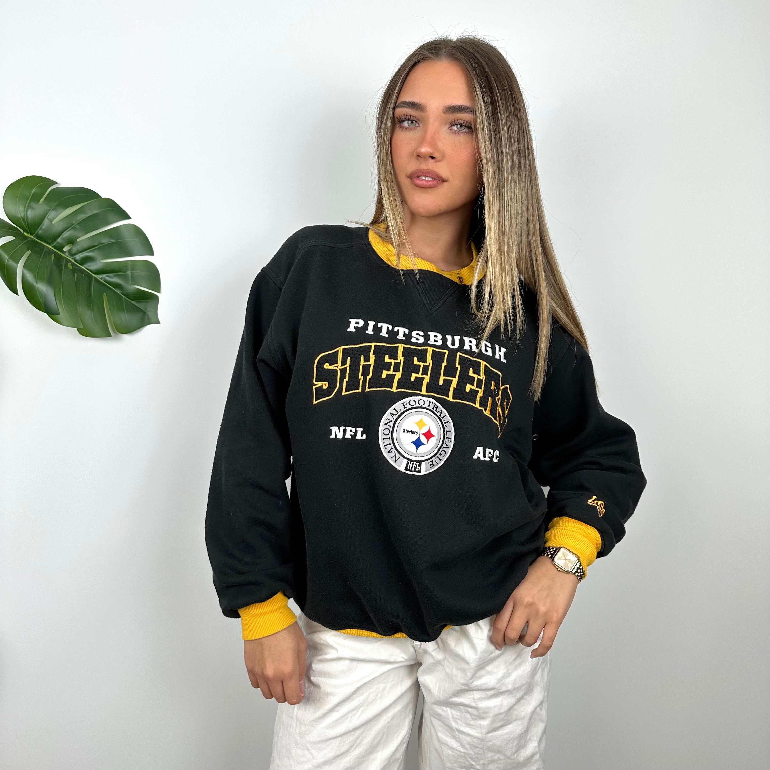 NFL Pittsburgh Steelers Black Embroidered Spell Out Sweatshirt (M)