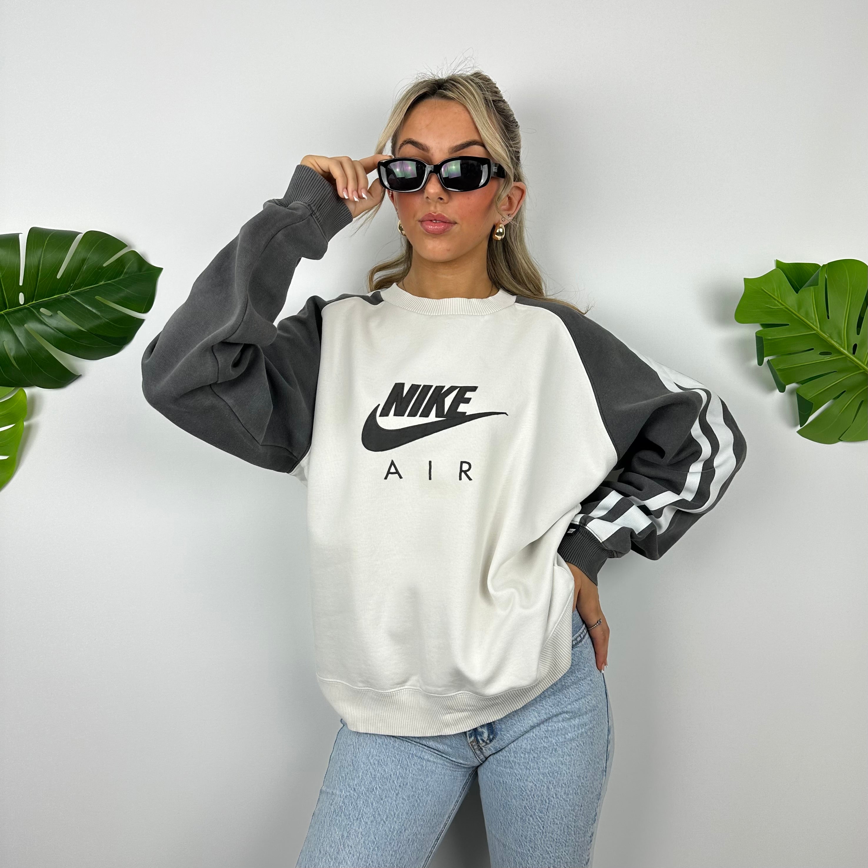 Nike White Embroidered Spell Out Sweatshirt (M)