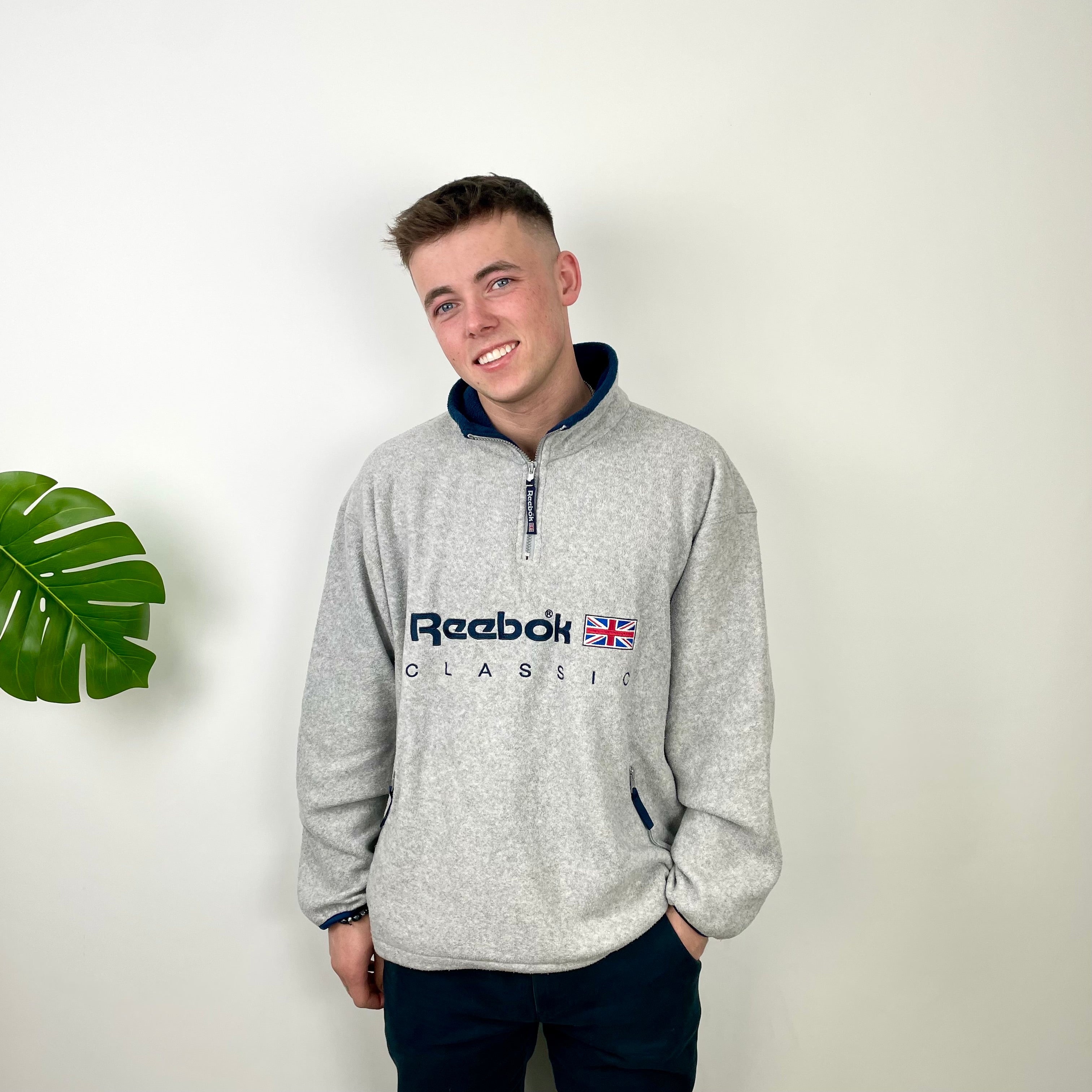 Reebok Classic RARE Grey Embroidered Spell Out Teddy Bear Fleece Quarter Zip Sweatshirt (L)