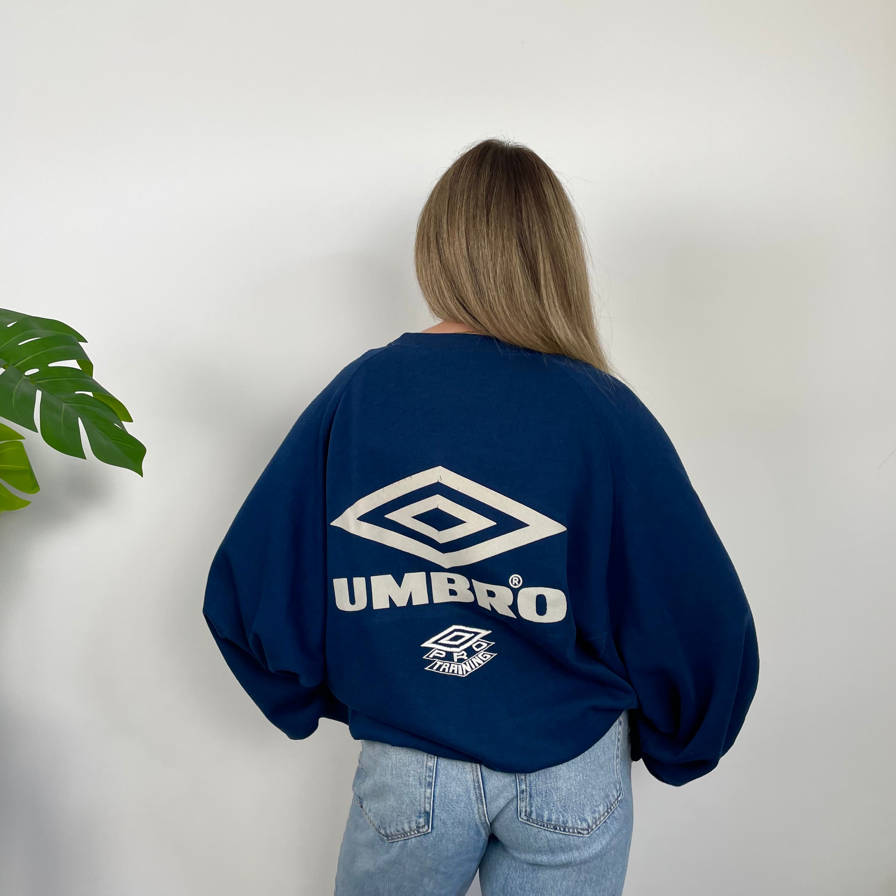 Umbro Navy Embroidered Spell Out Sweatshirt (M)