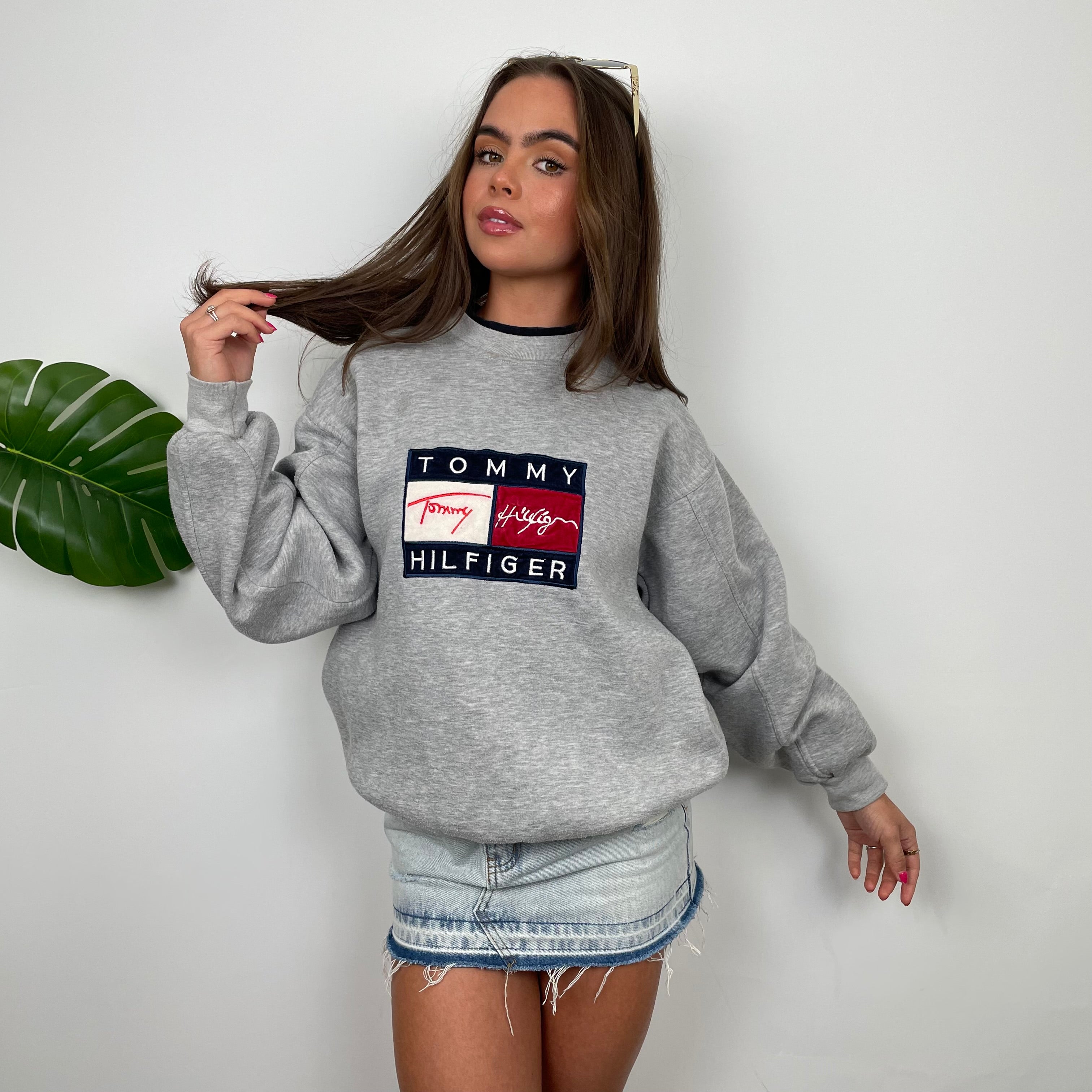 Tommy Hilfiger Grey Embroidered Spell Out Sweatshirt (M)