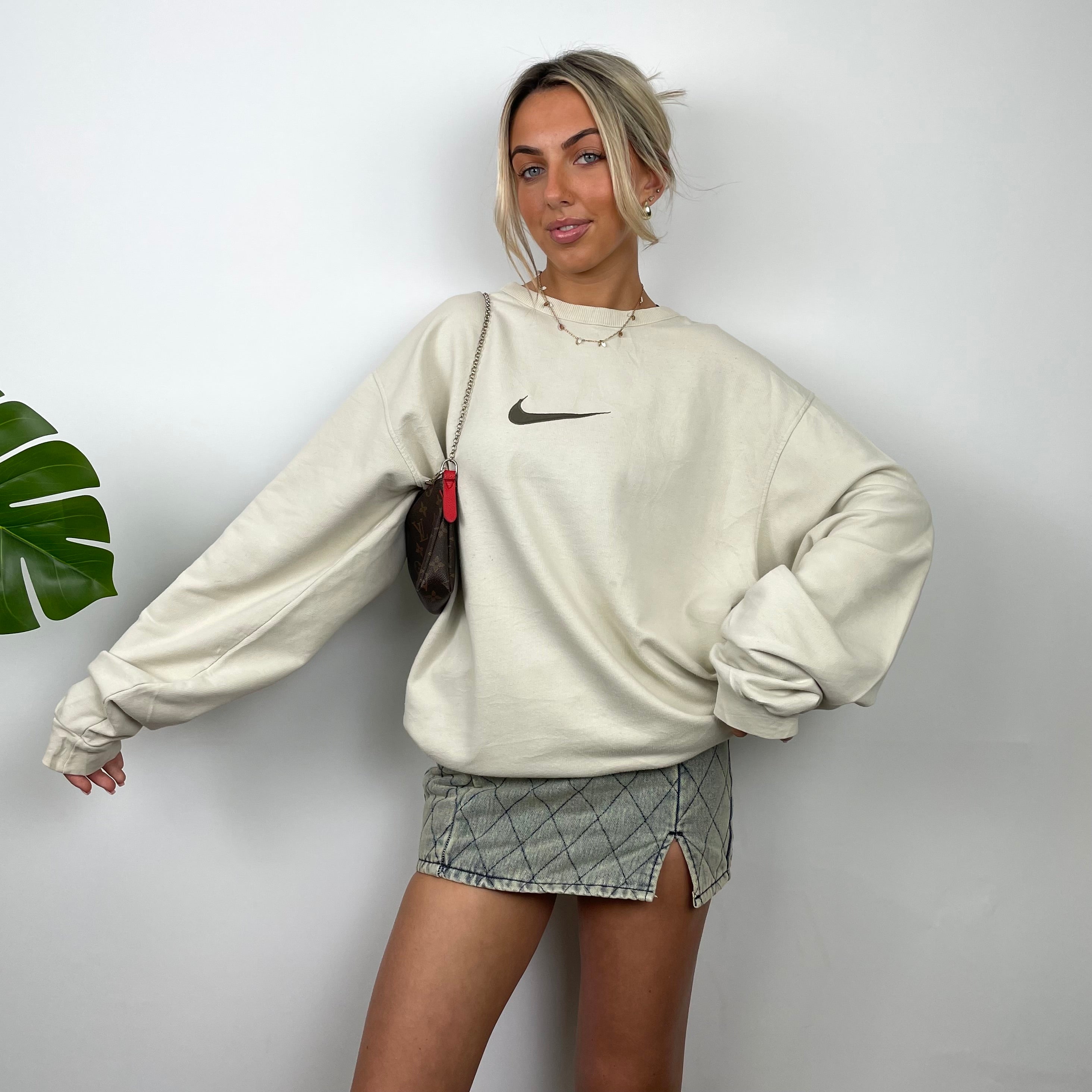 Nike Cream Embroidered Swoosh Sweatshirt (XL)