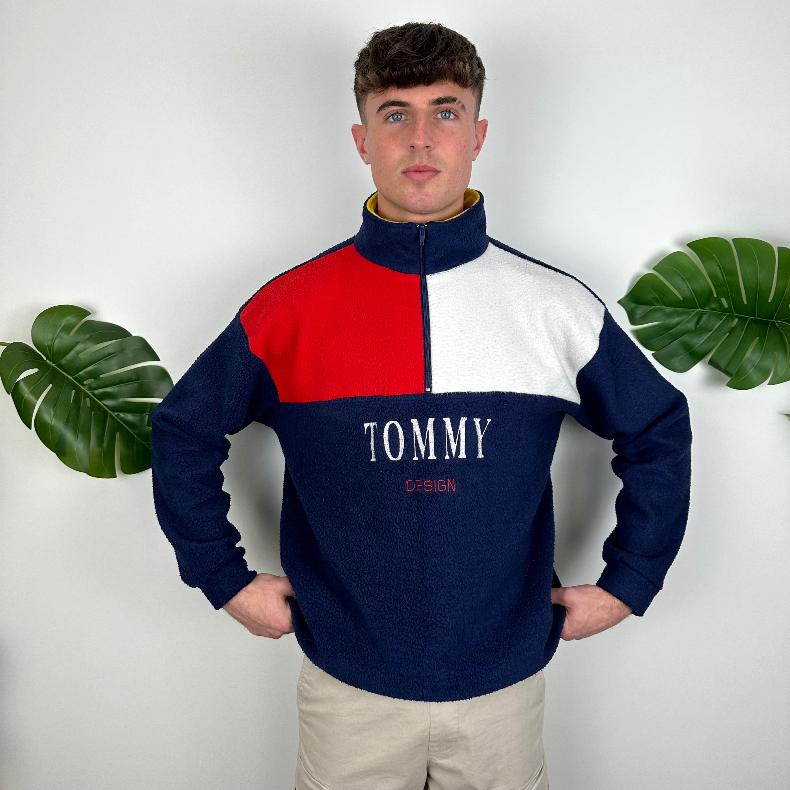 Tommy Hilfiger Embroidered Spell Out Teddy Bear Fleece Quarter Zip Sweatshirt (L)