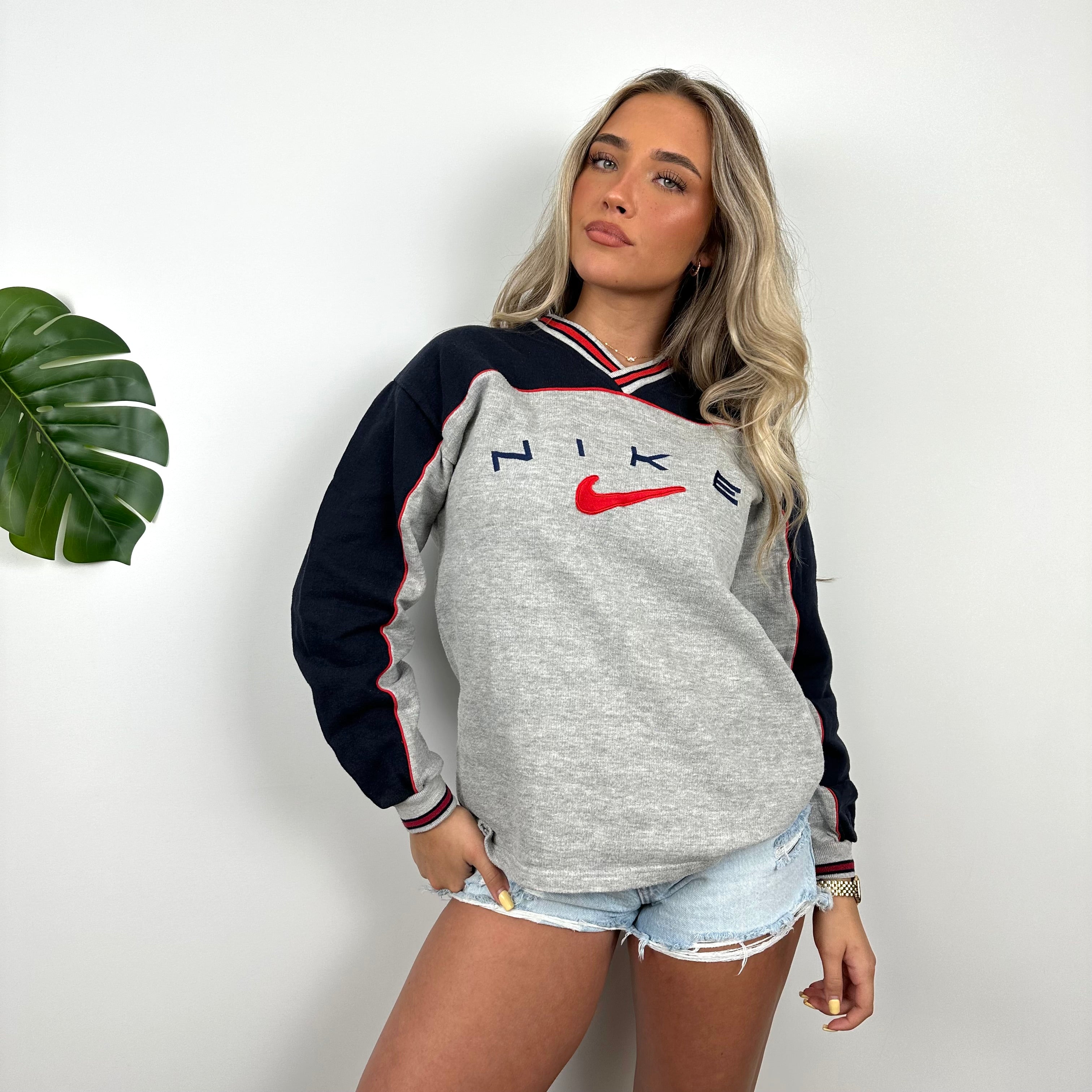 Nike Grey Embroidered Spell Out Sweatshirt (M)