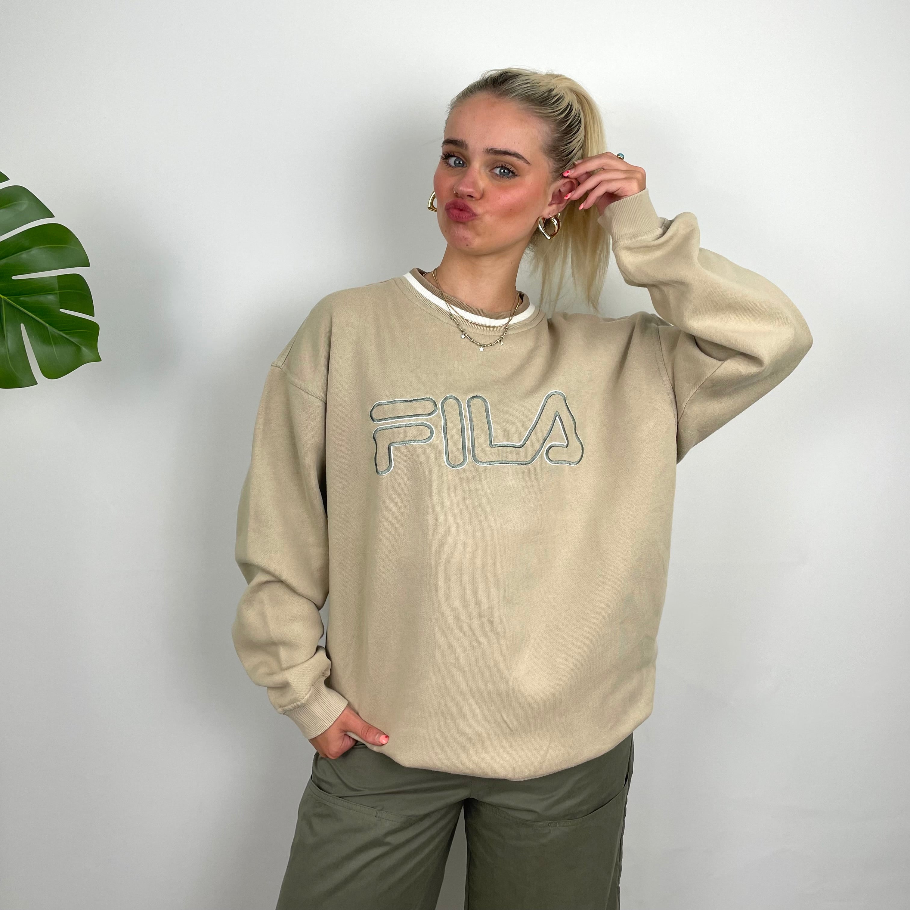 FILA Cream Embroidered Spell Out Sweatshirt L Jamie Online Vintage