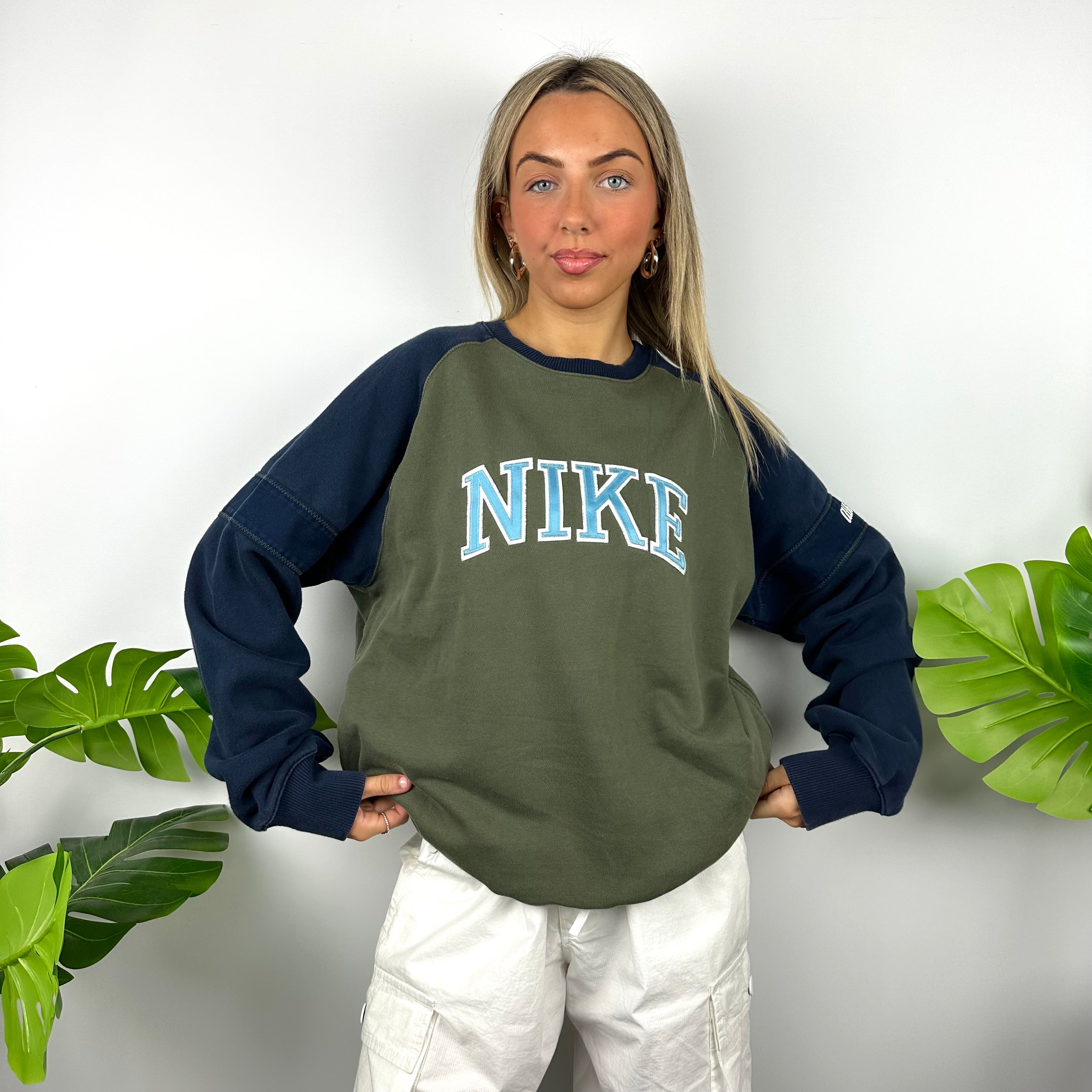 Nike RARE Green Embroidered Spell Out Sweatshirt (M)