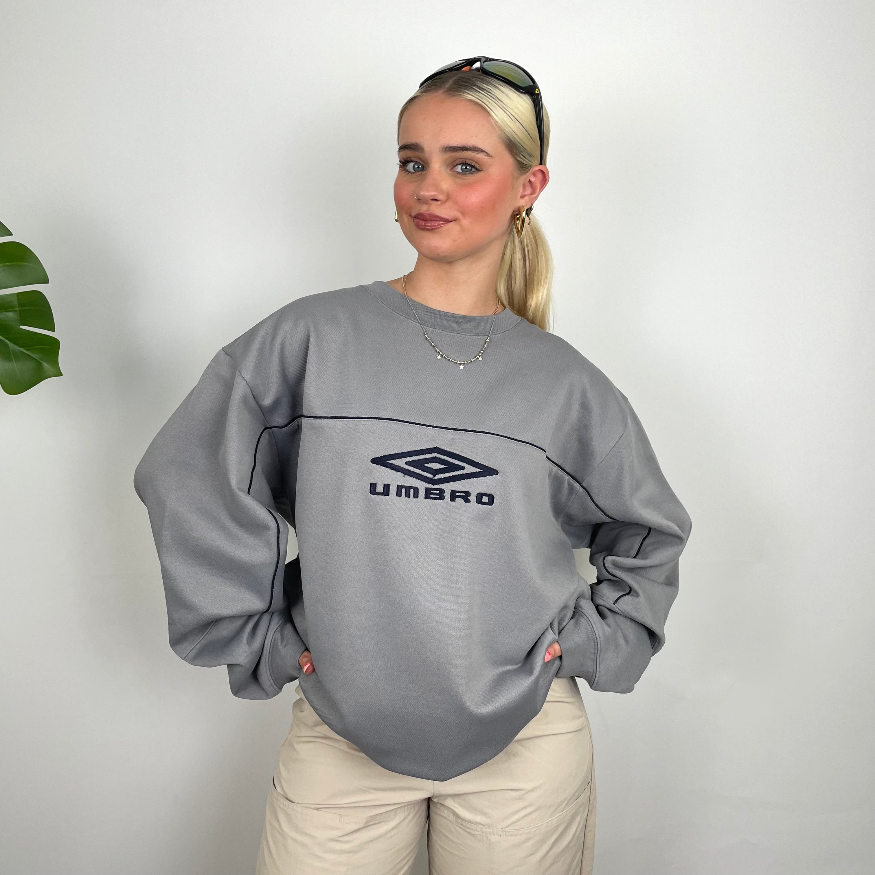 Umbro Grey Embroidered Spell Out Sweatshirt (XL)