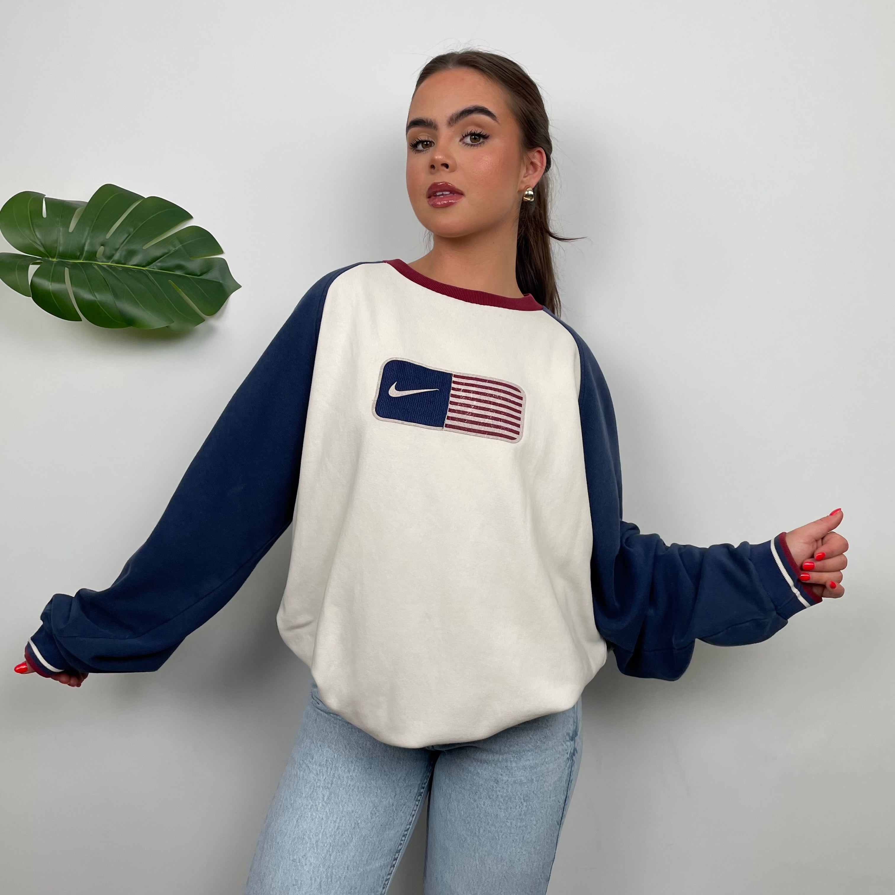 Nike X USA White Embroidered Spell Out Sweatshirt (L)