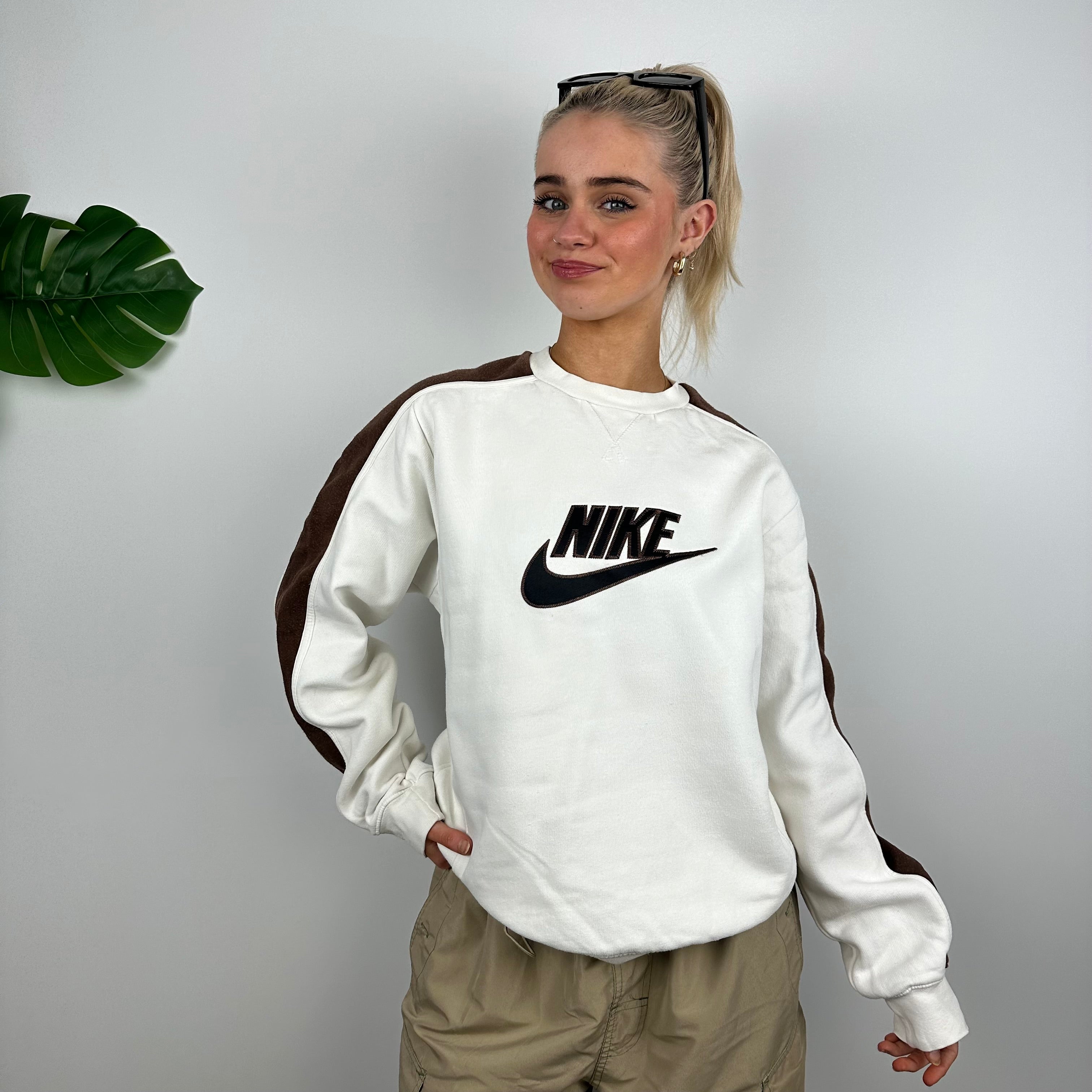 Nike RARE White Embroidered Spell Out Sweatshirt (S)