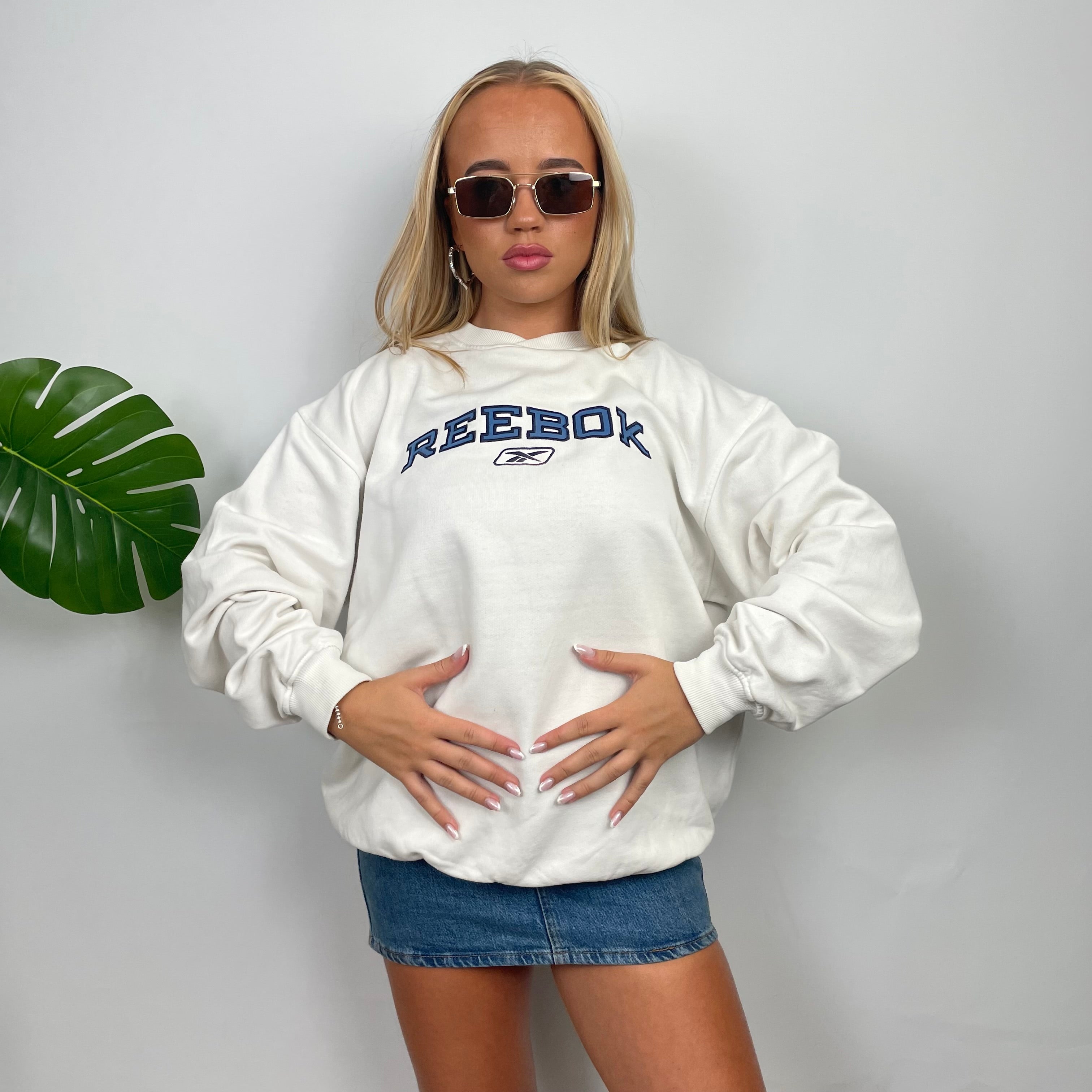 Reebok White Embroidered Spell Out Sweatshirt (M)