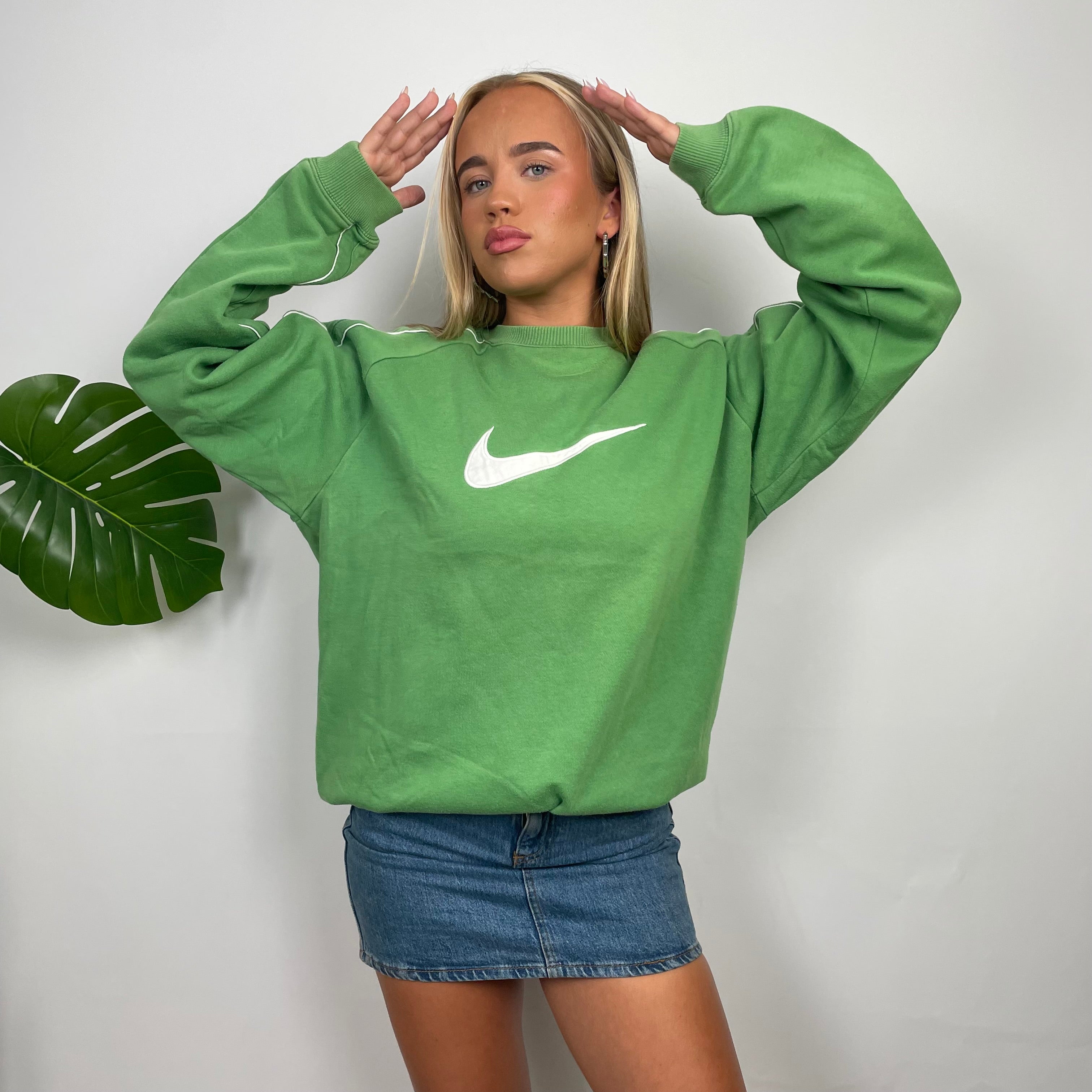 Nike RARE Green Embroidered Swoosh Sweatshirt (M)