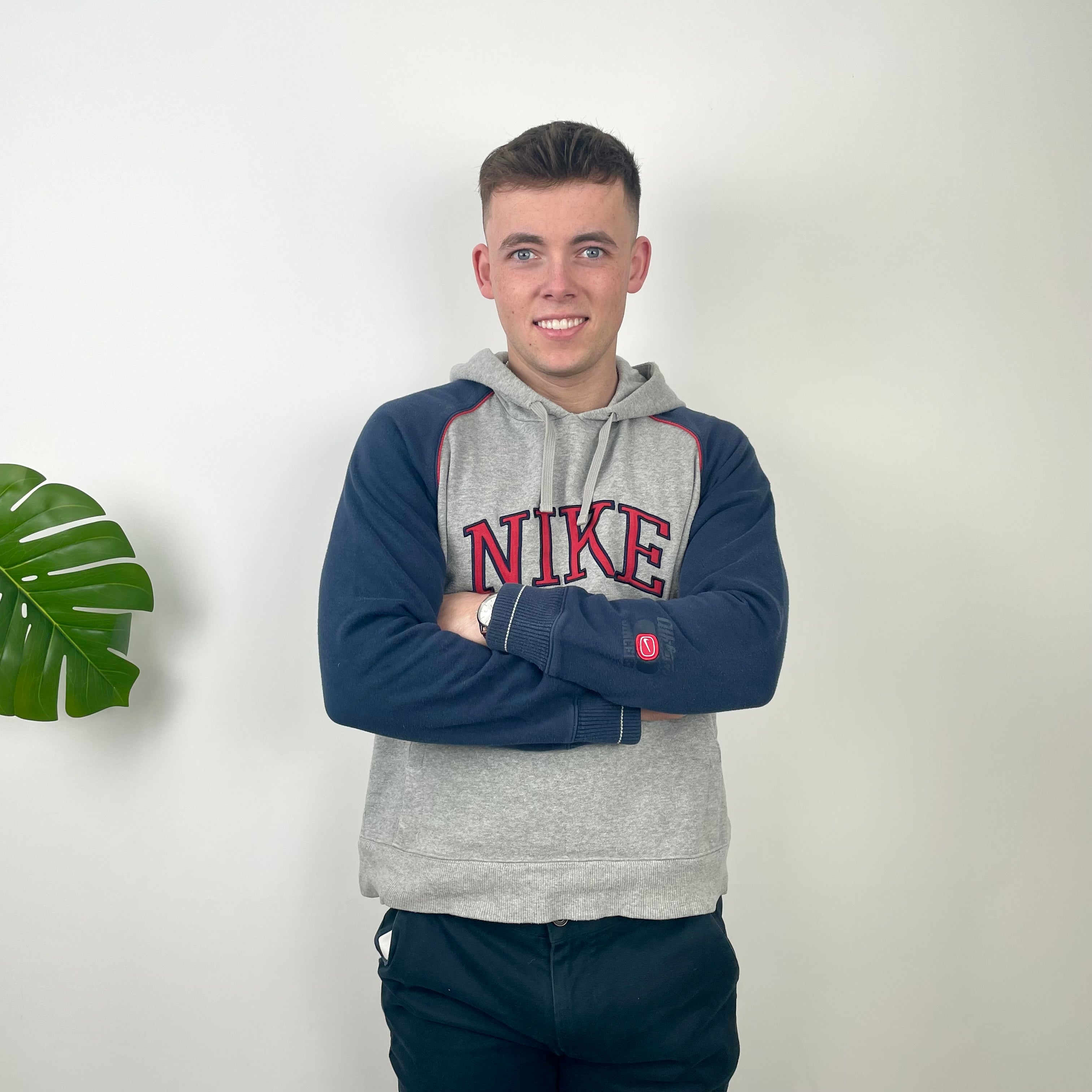 Nike Grey Embroidered Spell Out Hoodie (M)