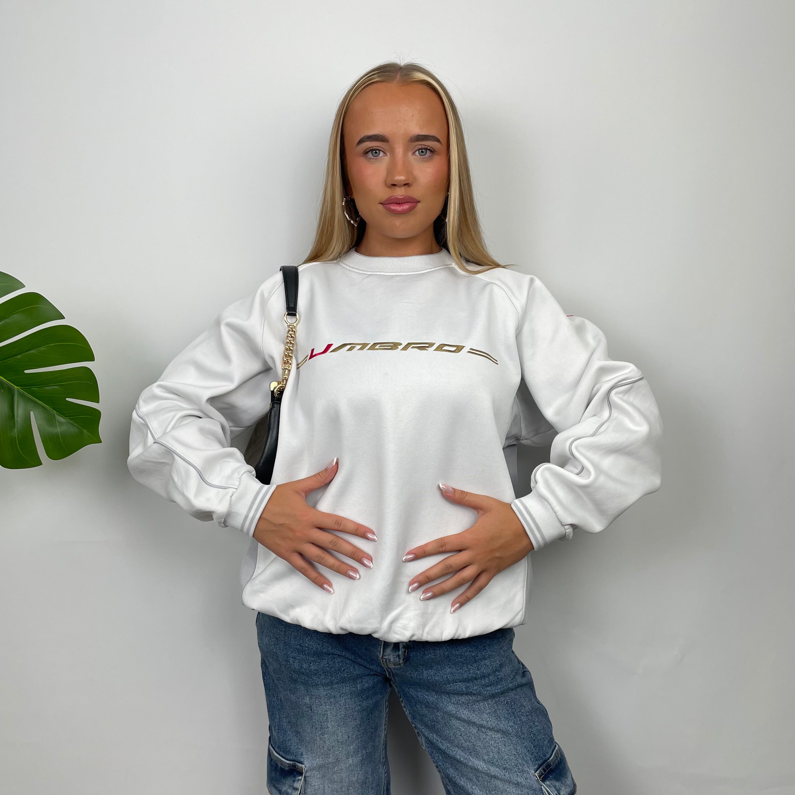 Umbro White Embroidered Spell Out Sweatshirt (L)