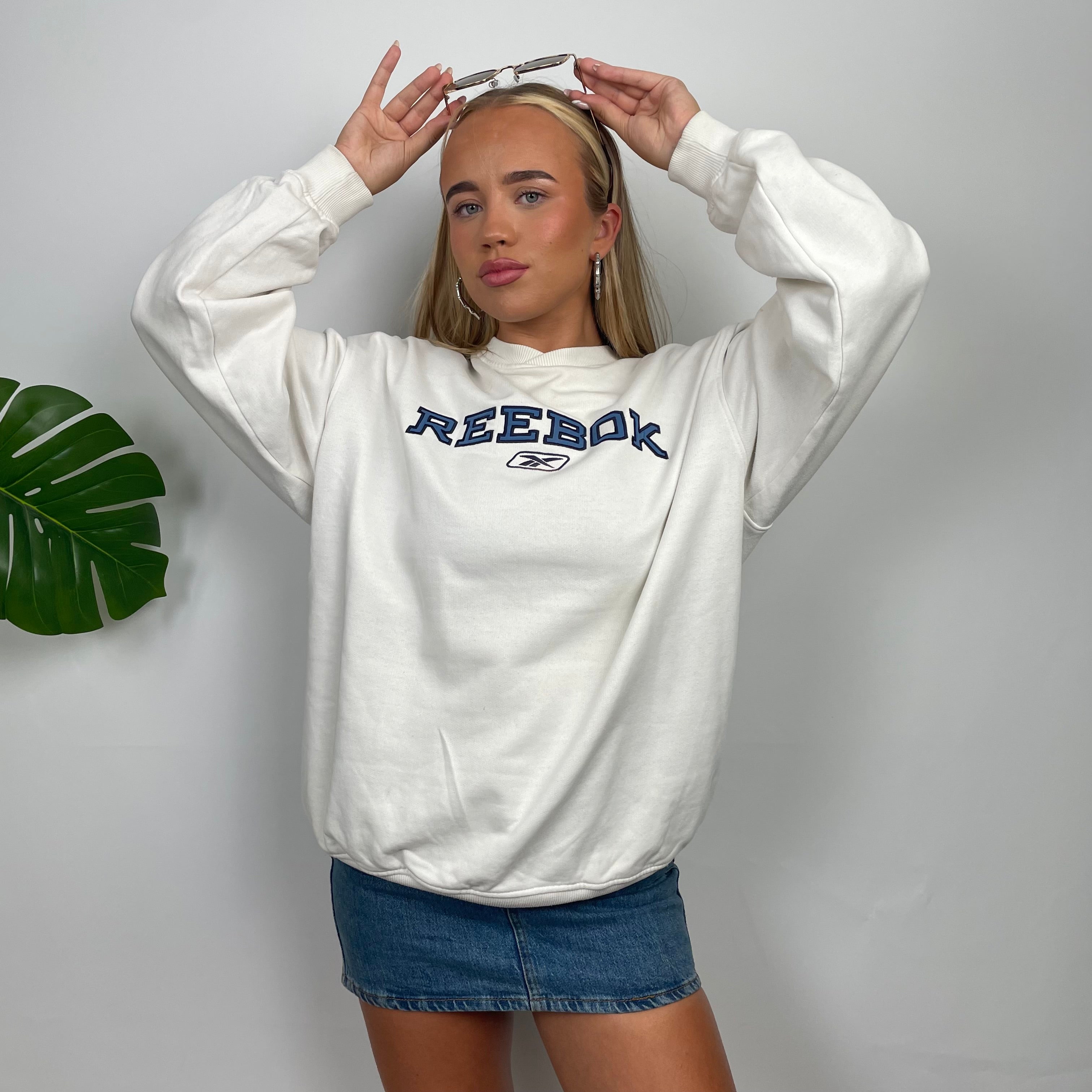 Reebok White Embroidered Spell Out Sweatshirt (M)