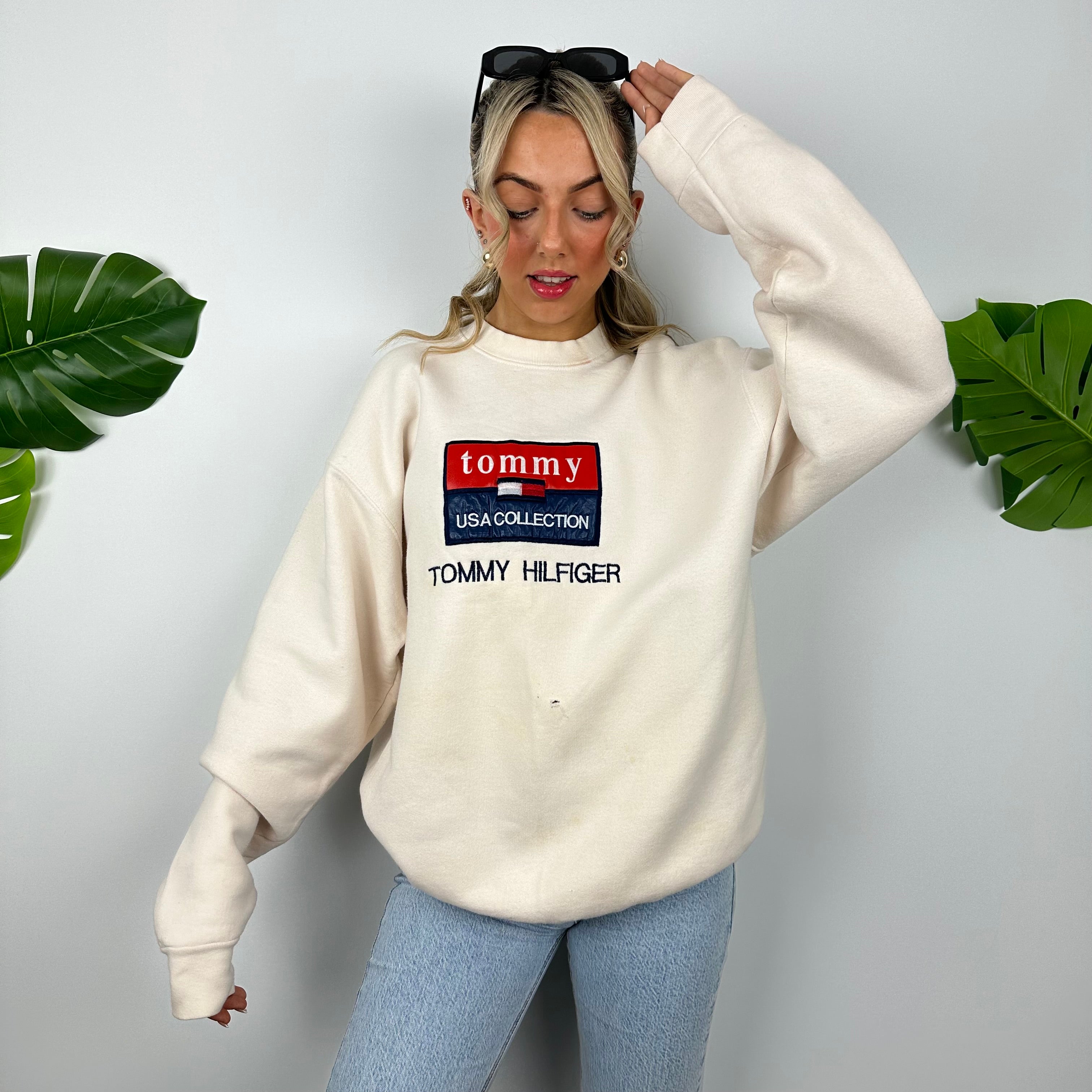 Tommy Hilfiger Cream Embroidered Spell Out Sweatshirt (XL)