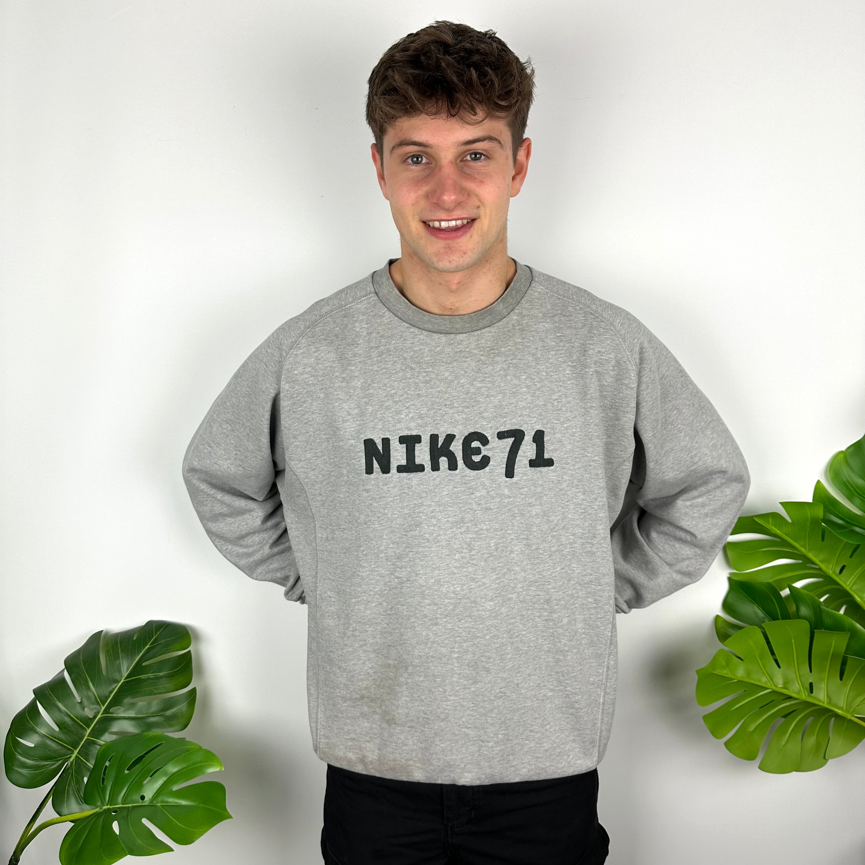 Nike Grey Embroidered Spell Out Sweatshirt (L)