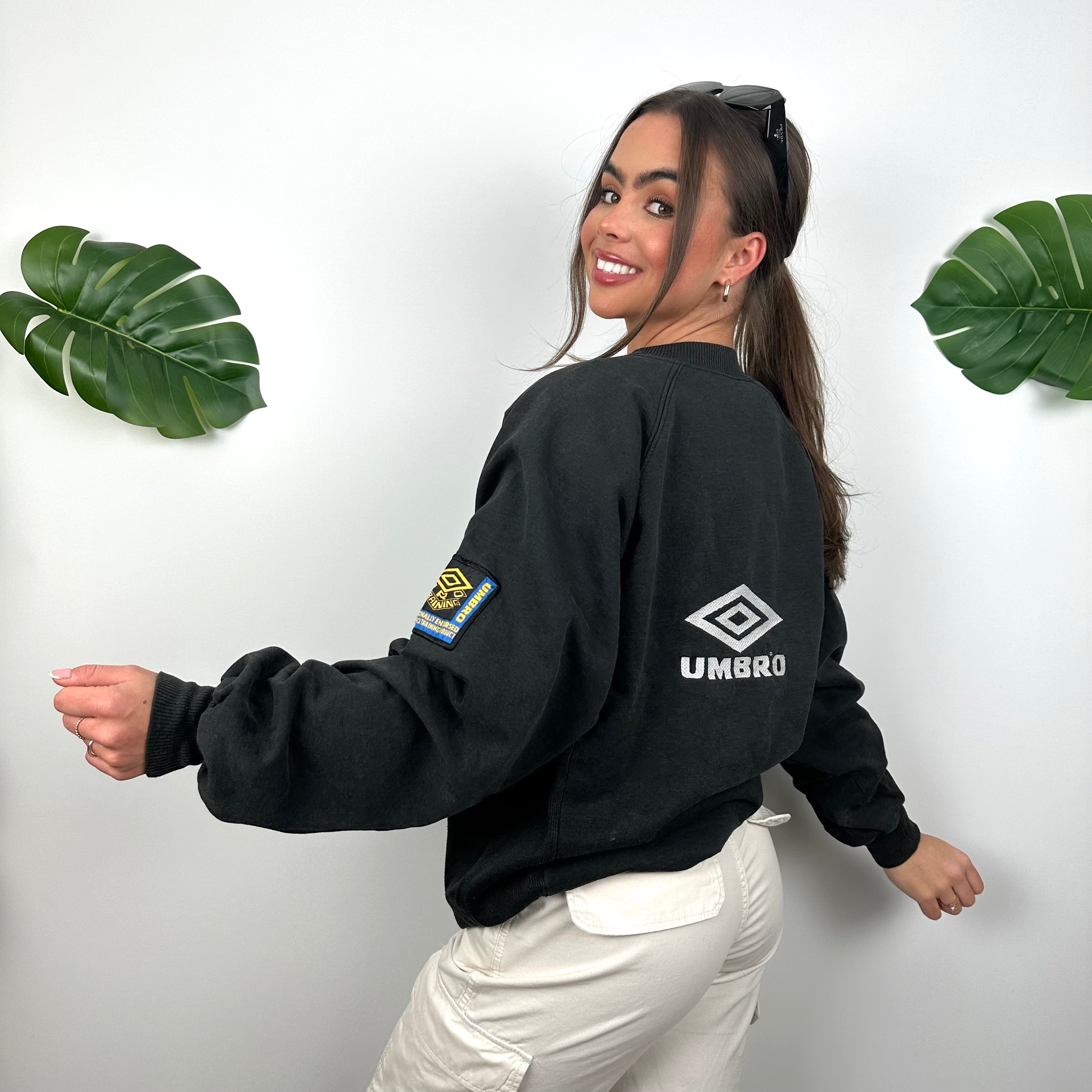 Umbro Black Embroidered Spell Out Sweatshirt (L)