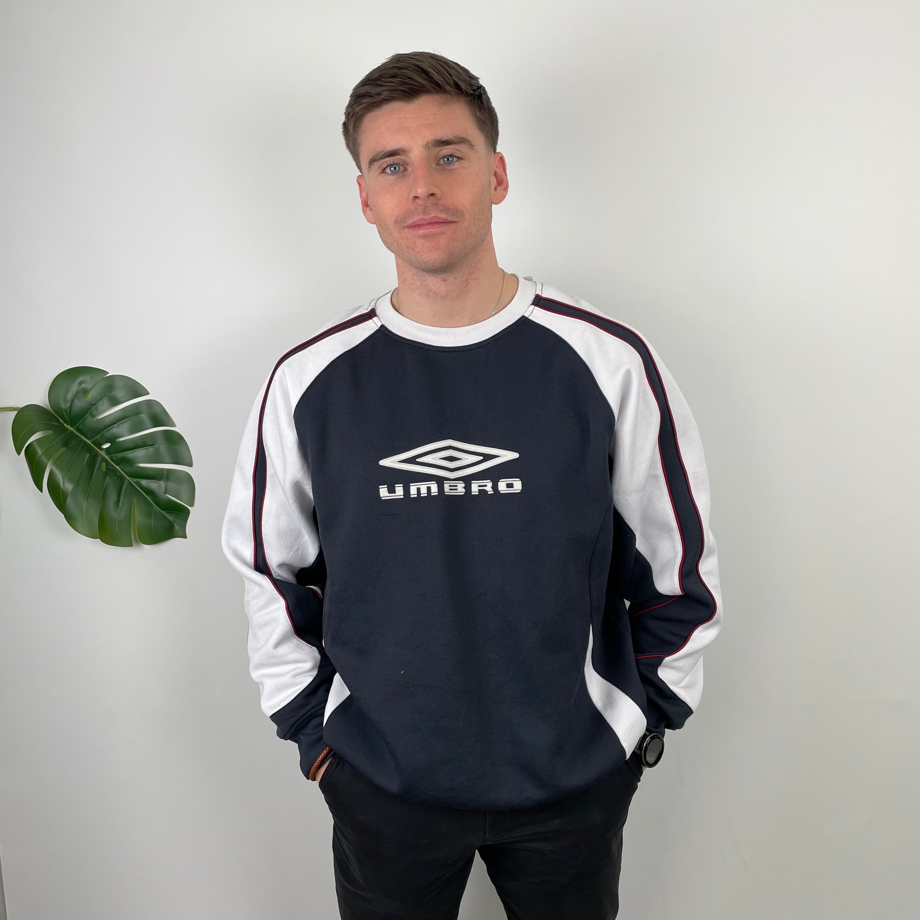 Umbro Navy Embroidered Spell Out Sweatshirt (L)