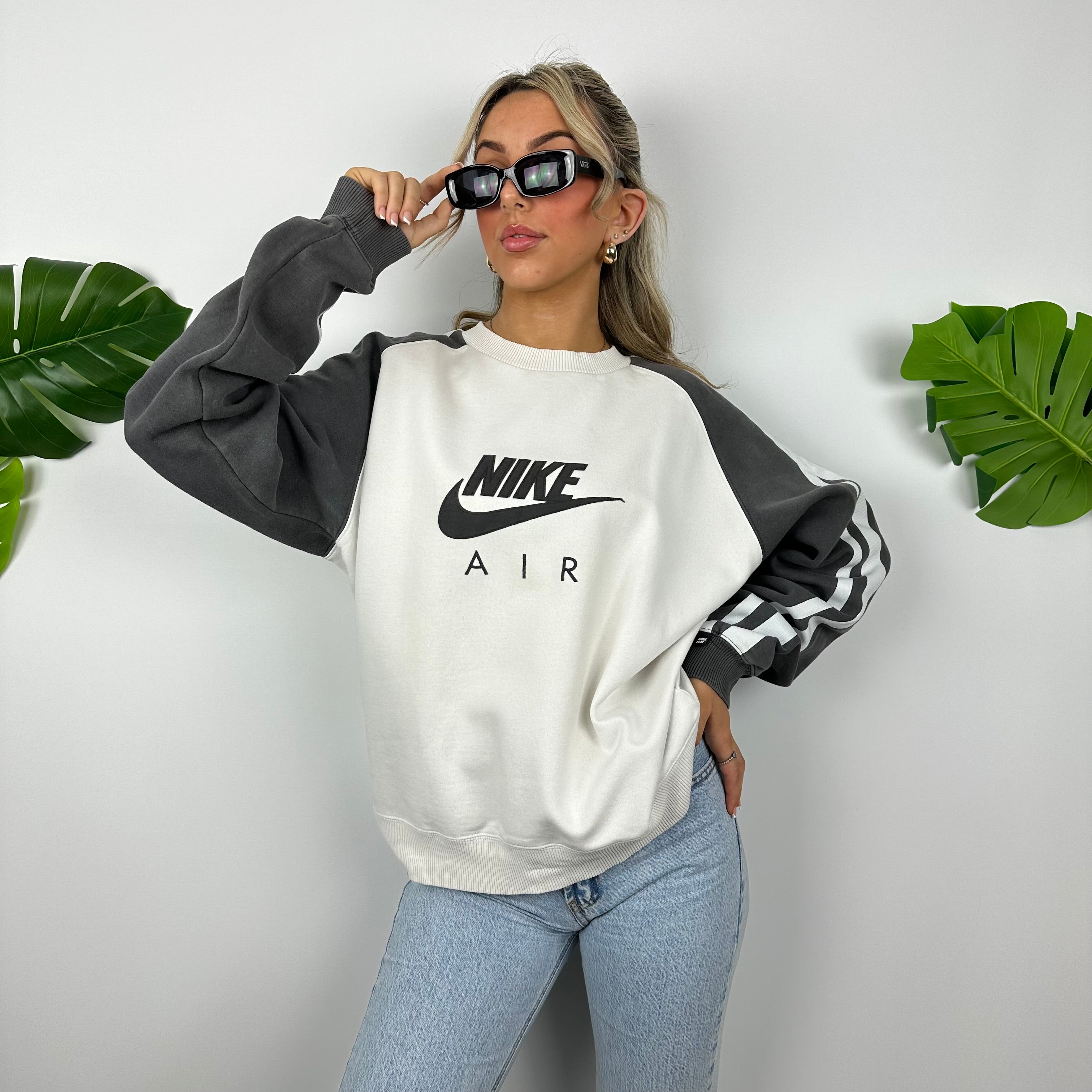 Nike White Embroidered Spell Out Sweatshirt (M)