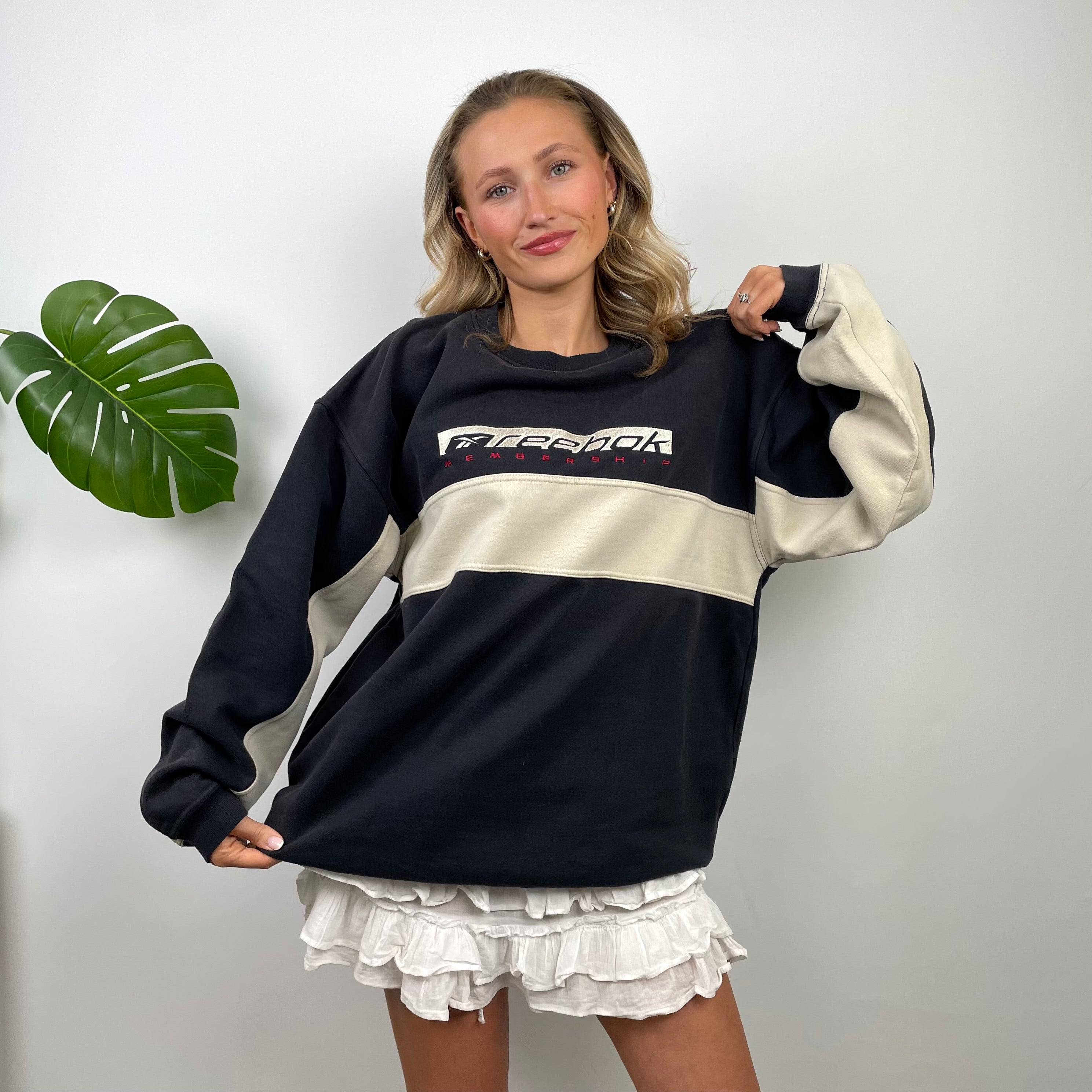 Reebok Membership RARE Black and Cream Embroidered Spell Out Sweatshirt (L)