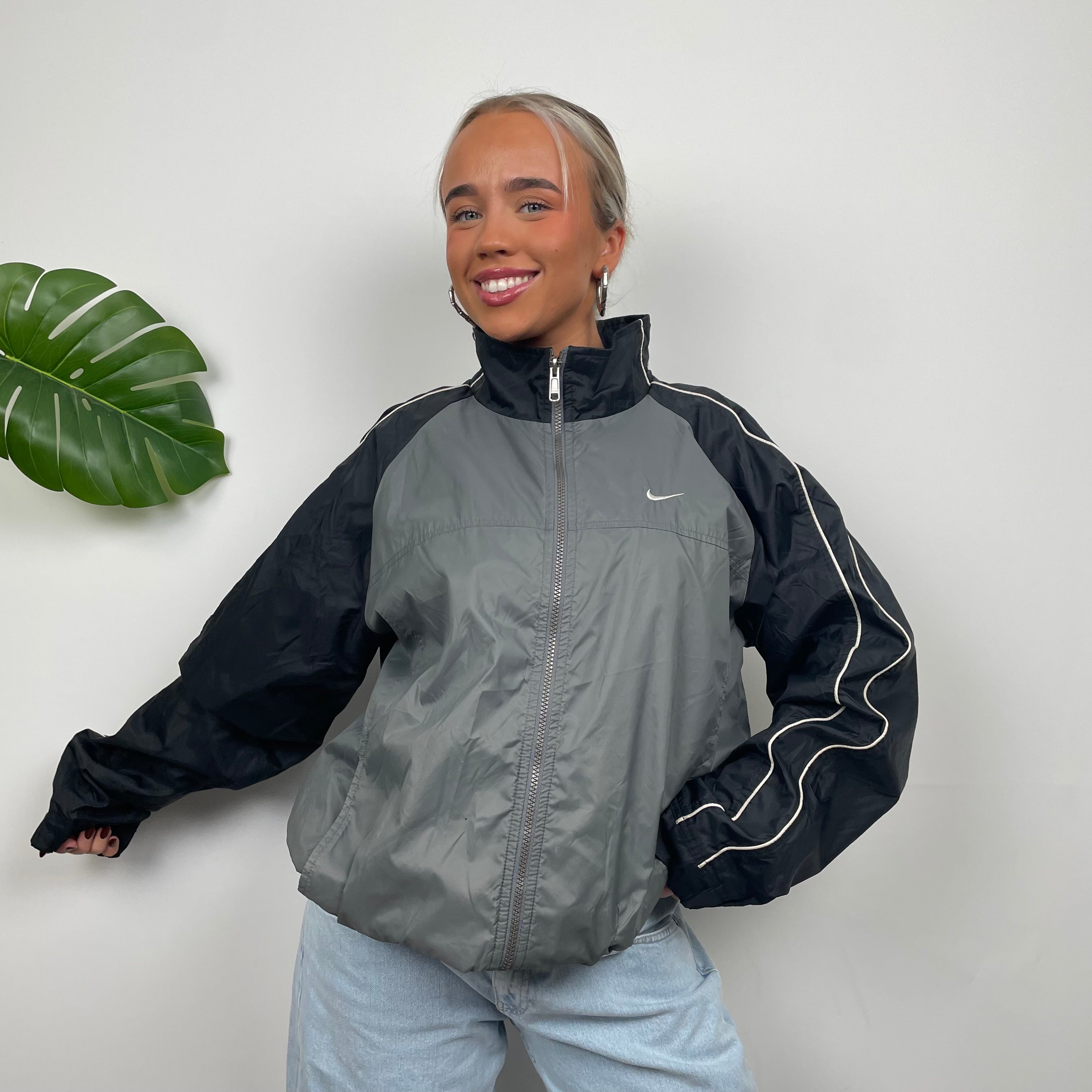 Nike Grey Embroidered Swoosh Zip Up Windbreaker Jacket (M)