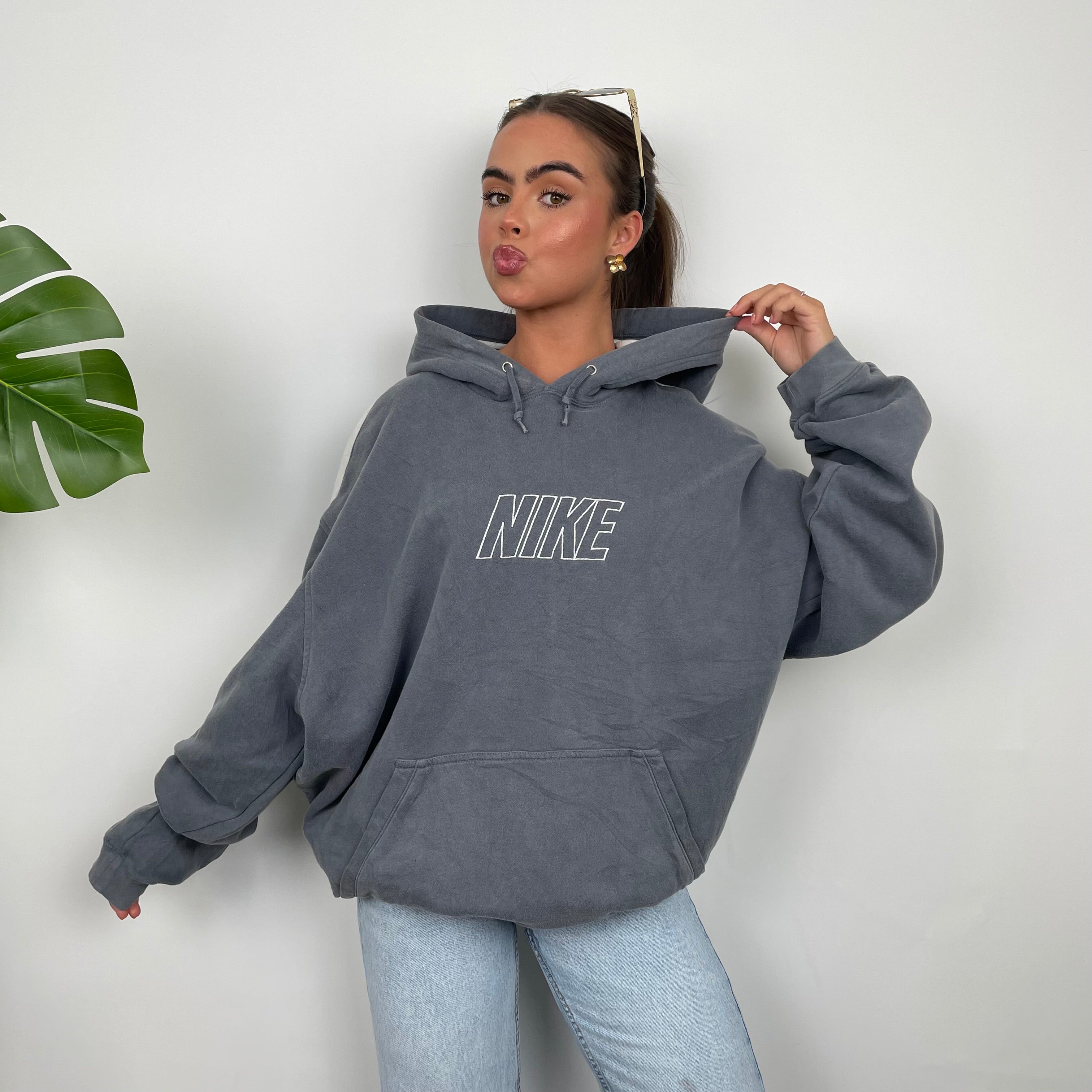 Nike Grey Embroidered Spell Out Hoodie (XXL)