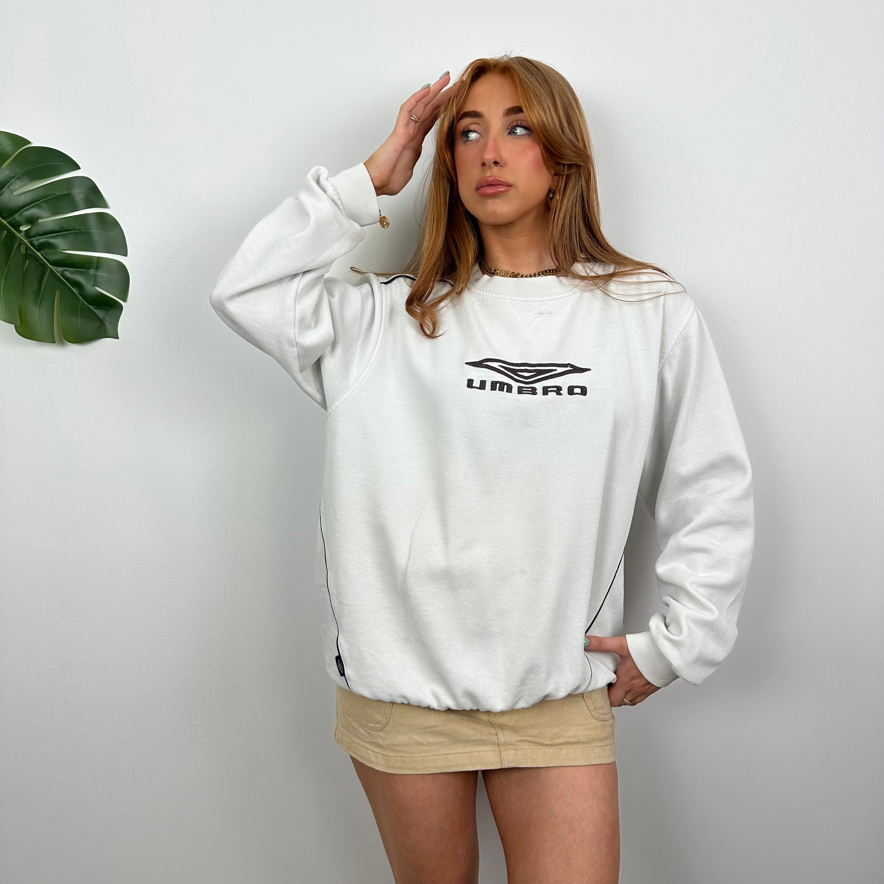 Umbro White Embroidered Spell Out Sweatshirt (M)