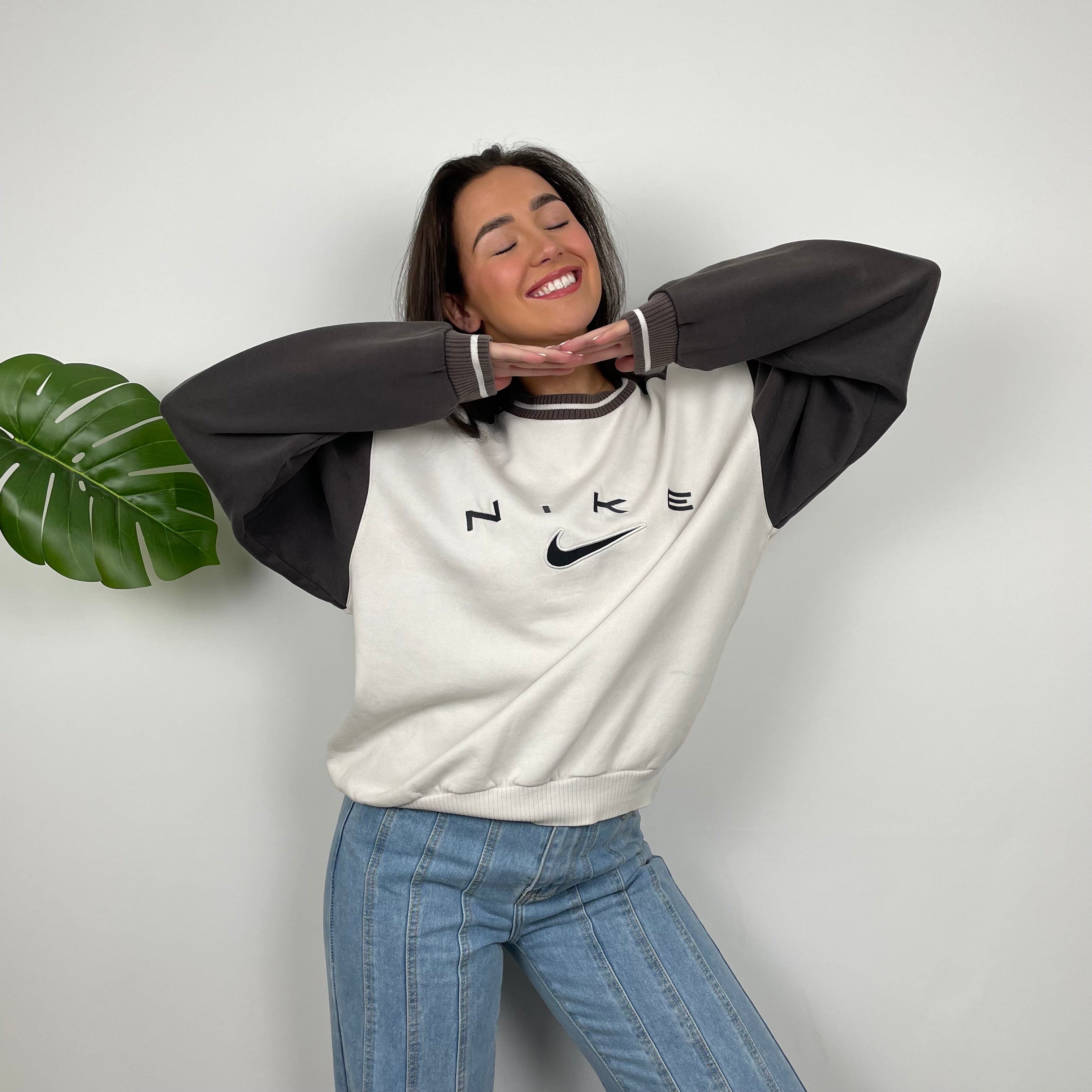 Nike Cream Embroidered Spell Out Sweatshirt (M)