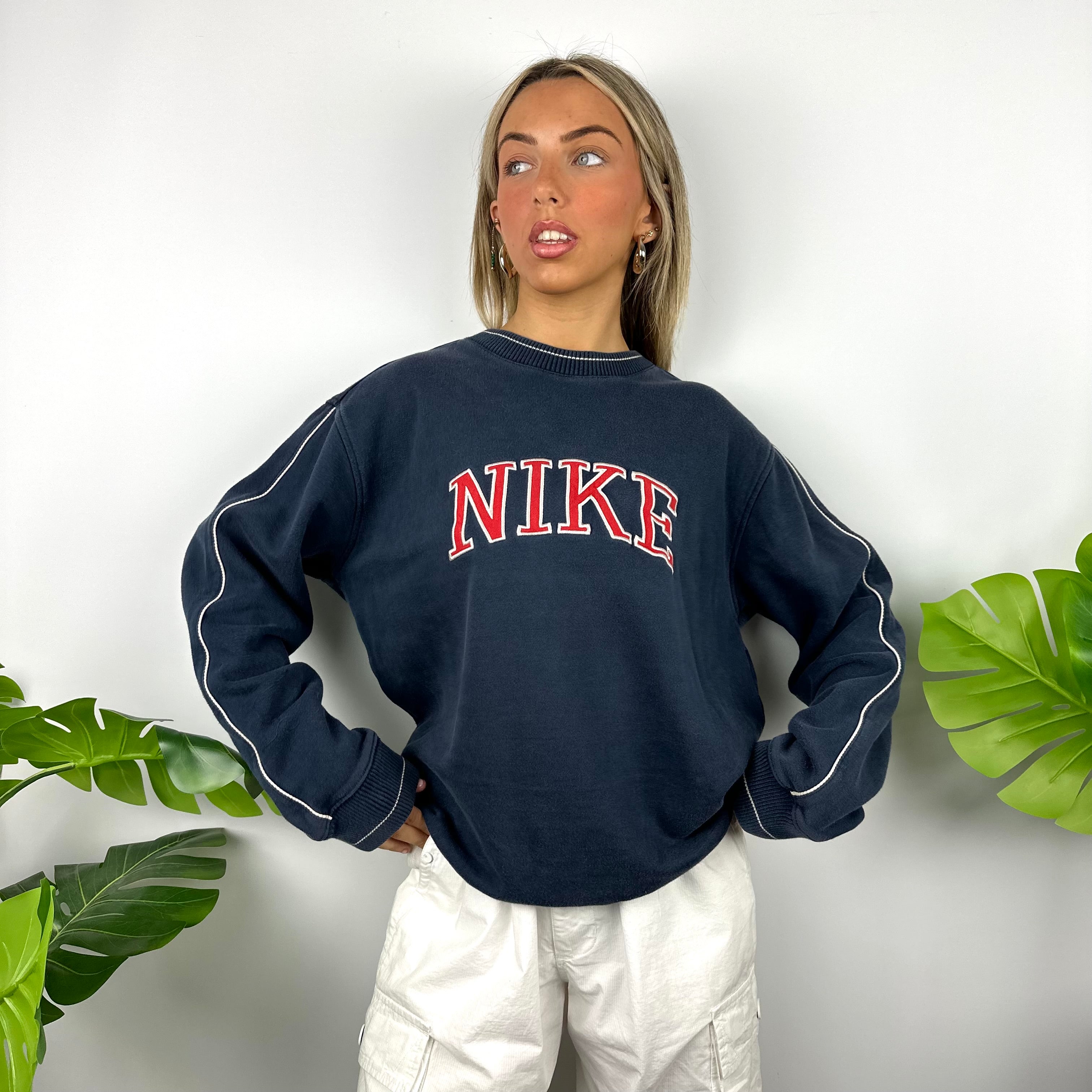 Nike spellout crewneck sale