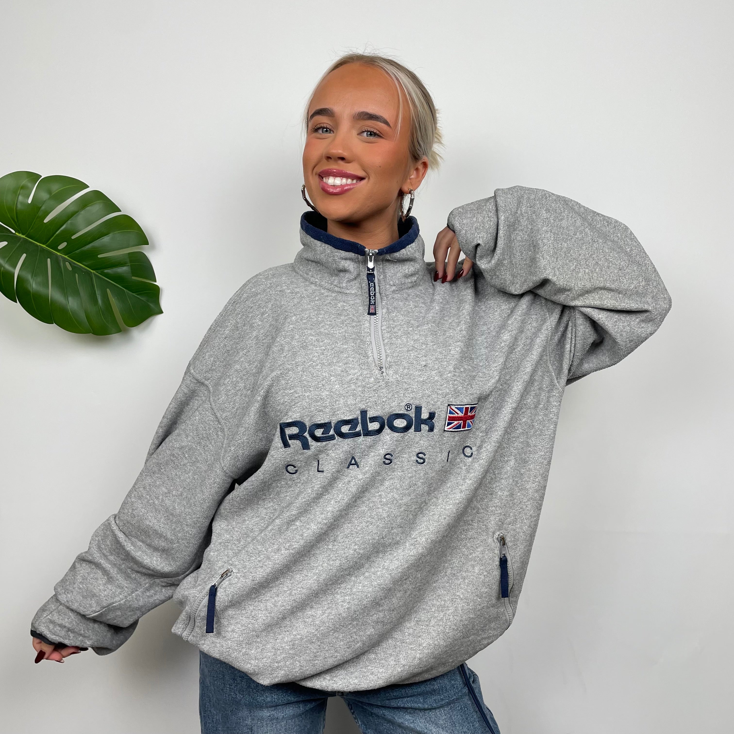 Reebok RARE Grey Embroidered Spell Out Teddy Bear Fleece Quarter Zip Sweatshirt (L)