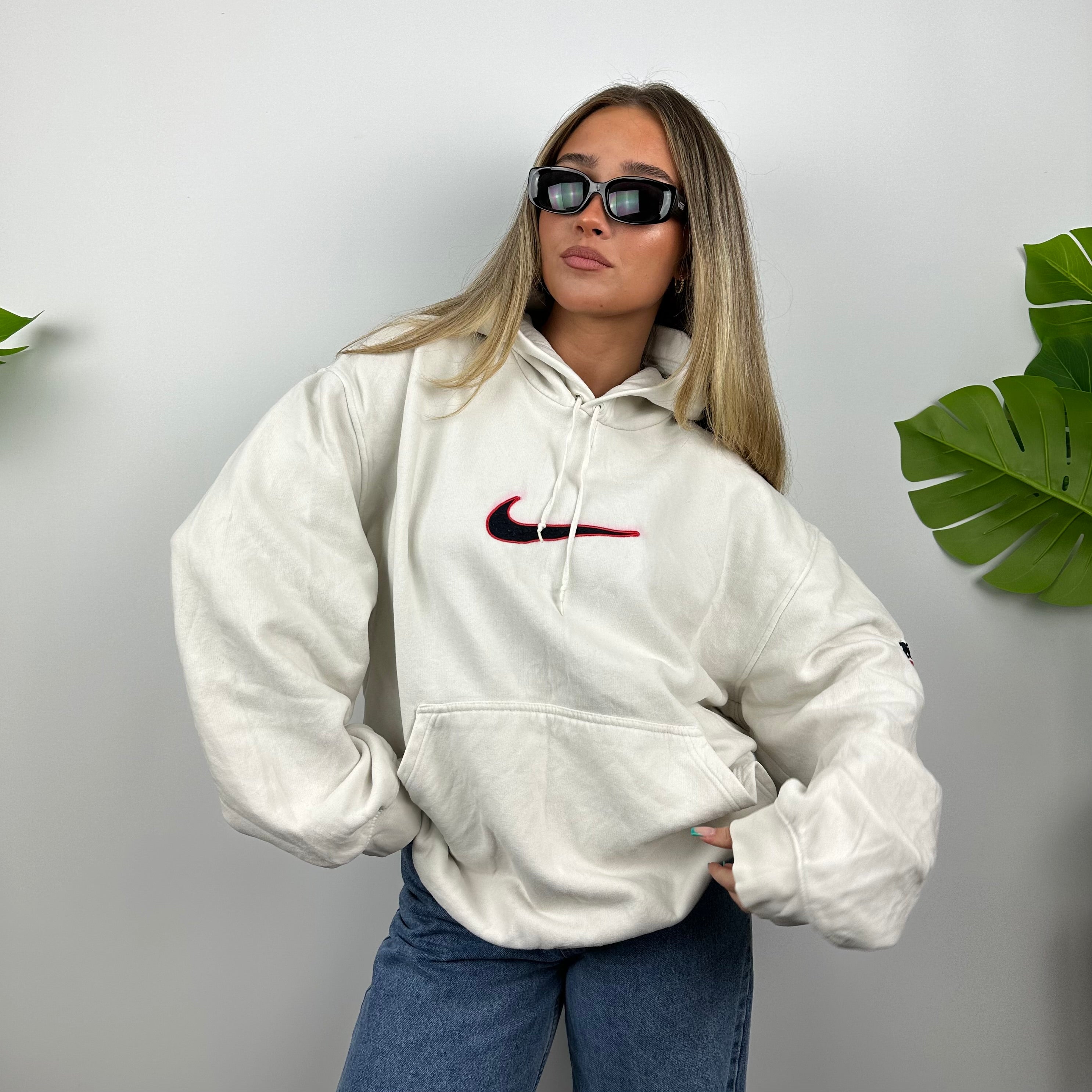 Nike RARE White Embroidered Swoosh Hoodie (L)