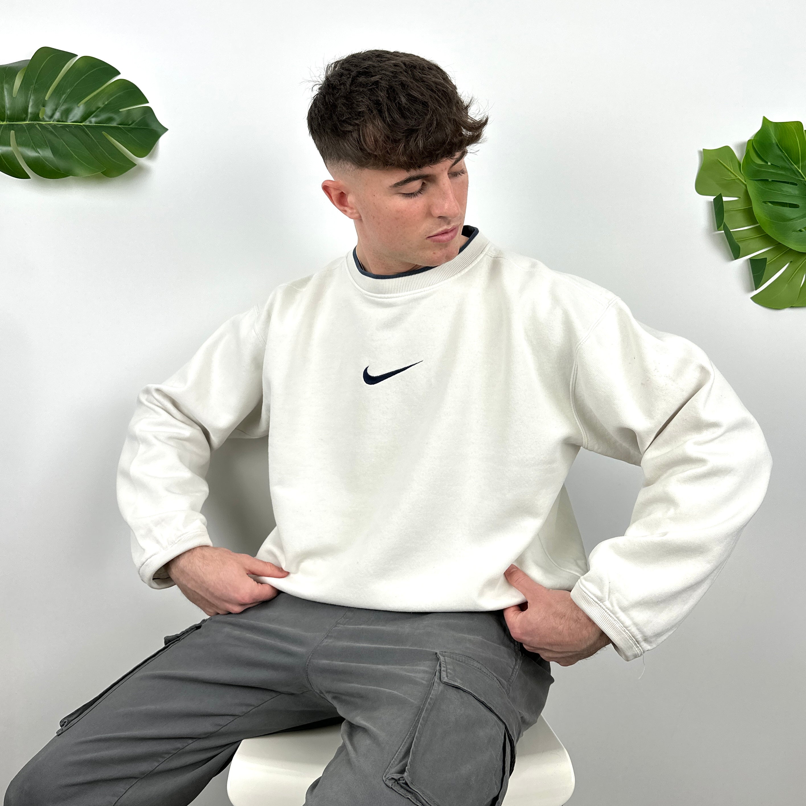 Nike RARE White Embroidered Swoosh Sweatshirt (L)