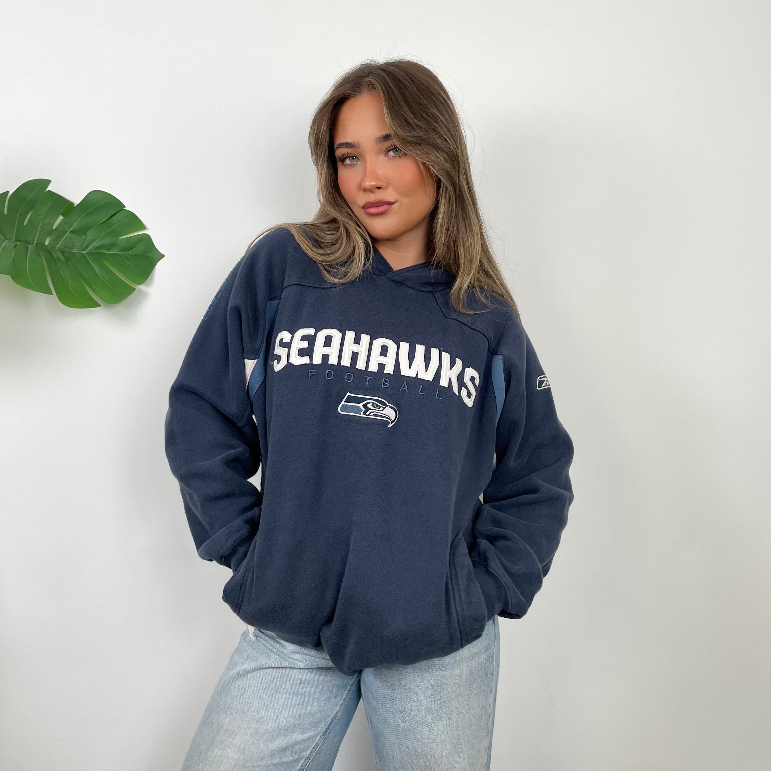 NFL Seattle Seahawks Navy Embroidered Spell Out Sweatshirt (M)