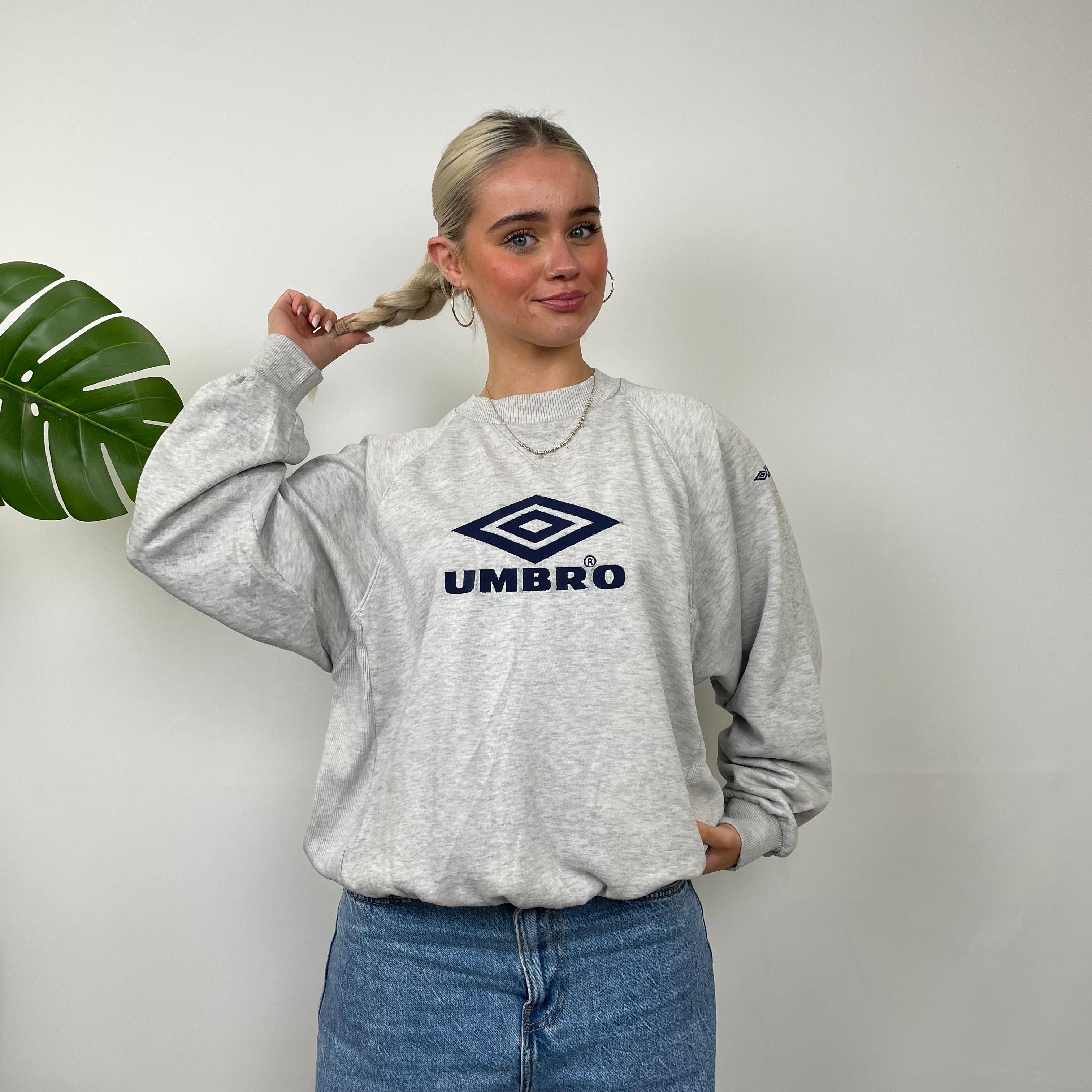 Umbro Grey Embroidered Spell Out Sweatshirt (M)