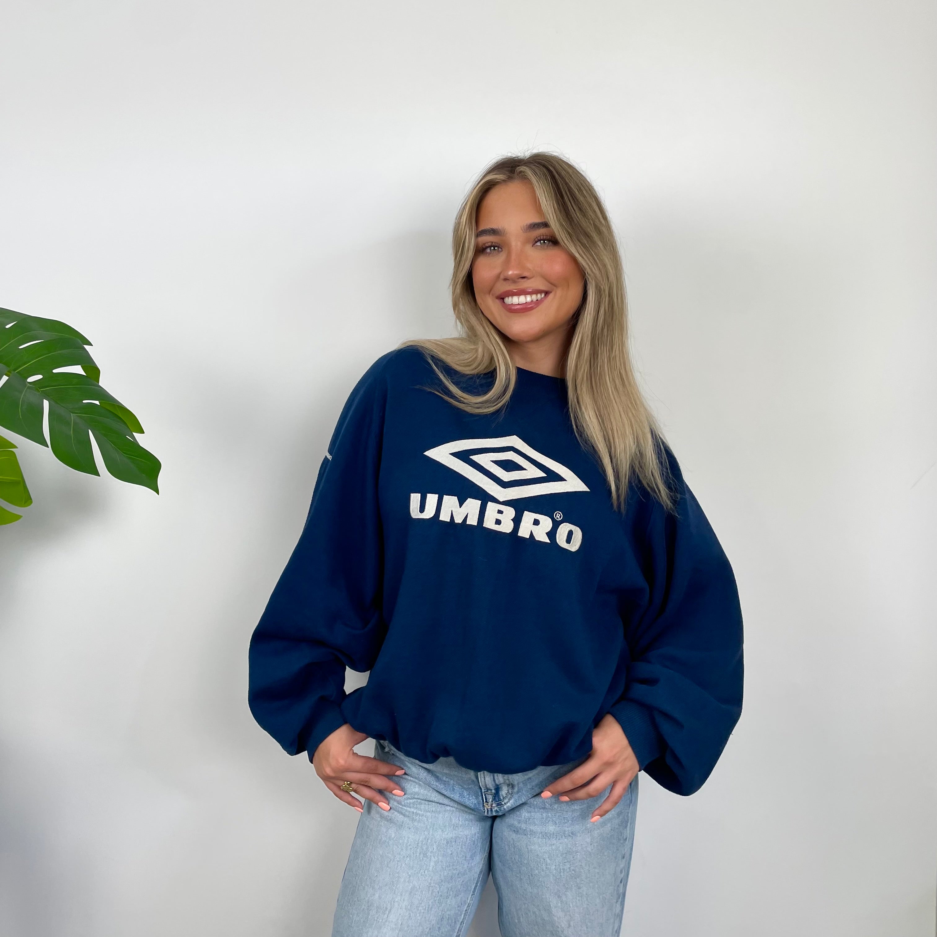 Umbro Navy Embroidered Spell Out Sweatshirt (M)