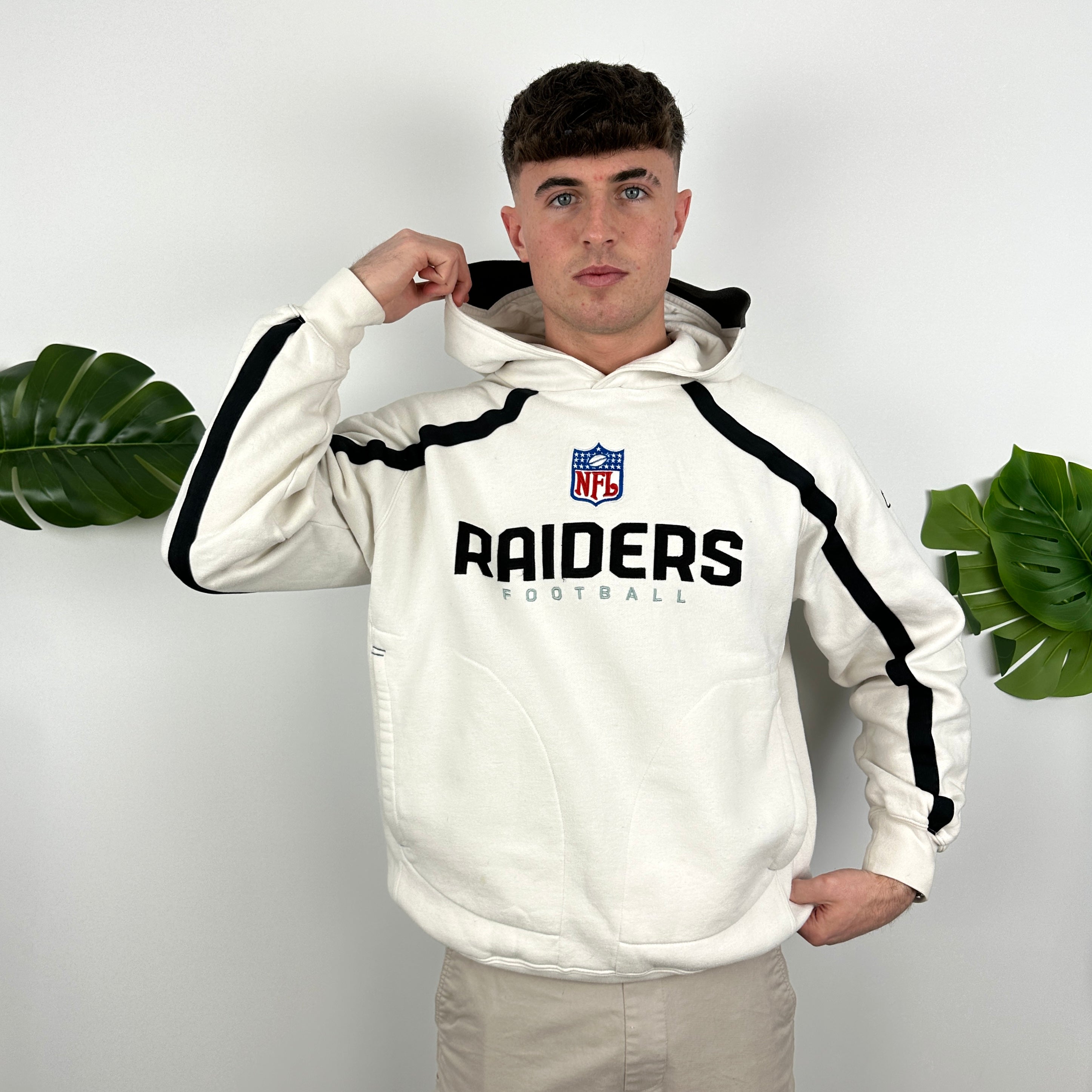 NFL Las Vegas Raiders White Embroidered Spell Out Hoodie (L)