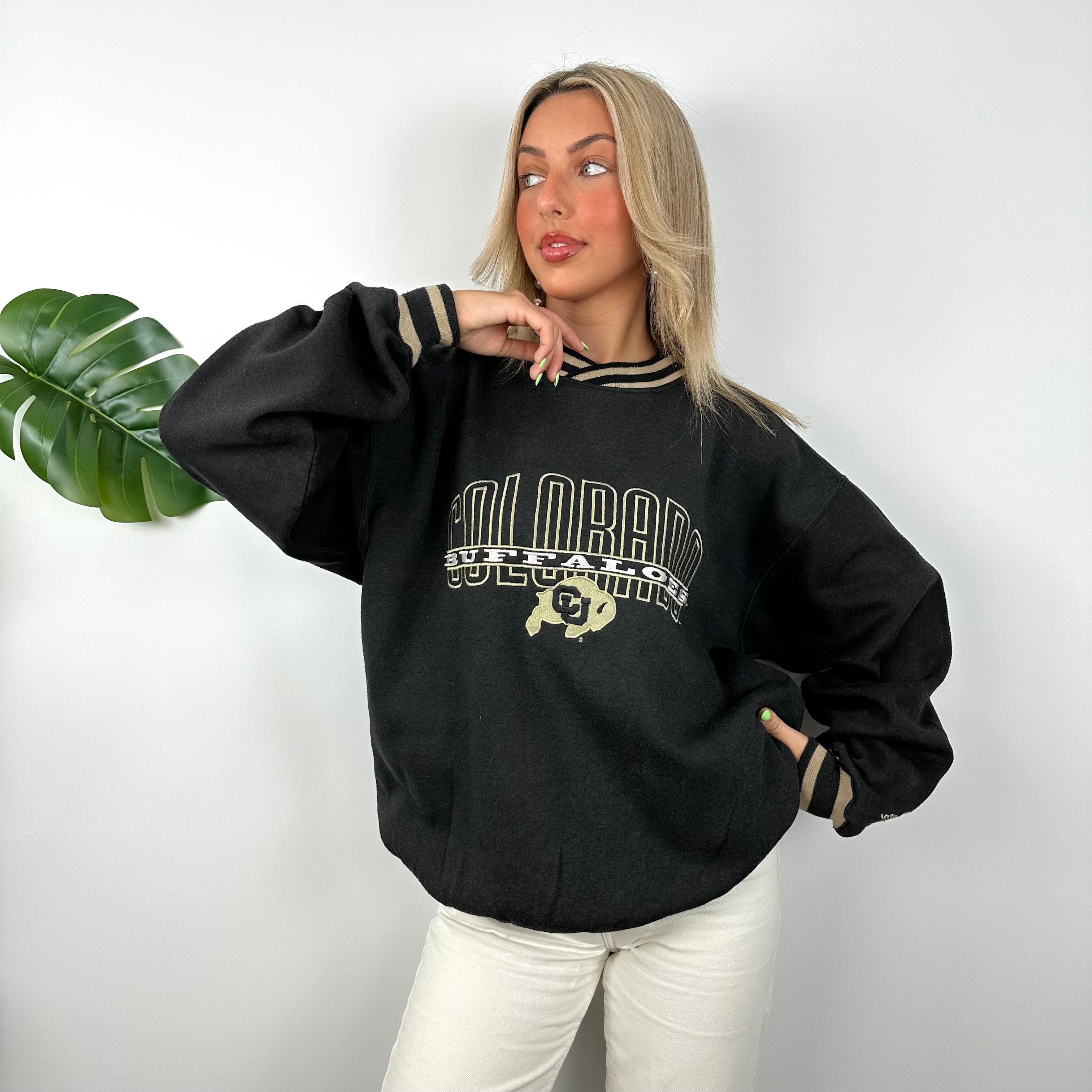 Colorado Buffaloes USA College Black Embroidered Spell Out Sweatshirt (M)