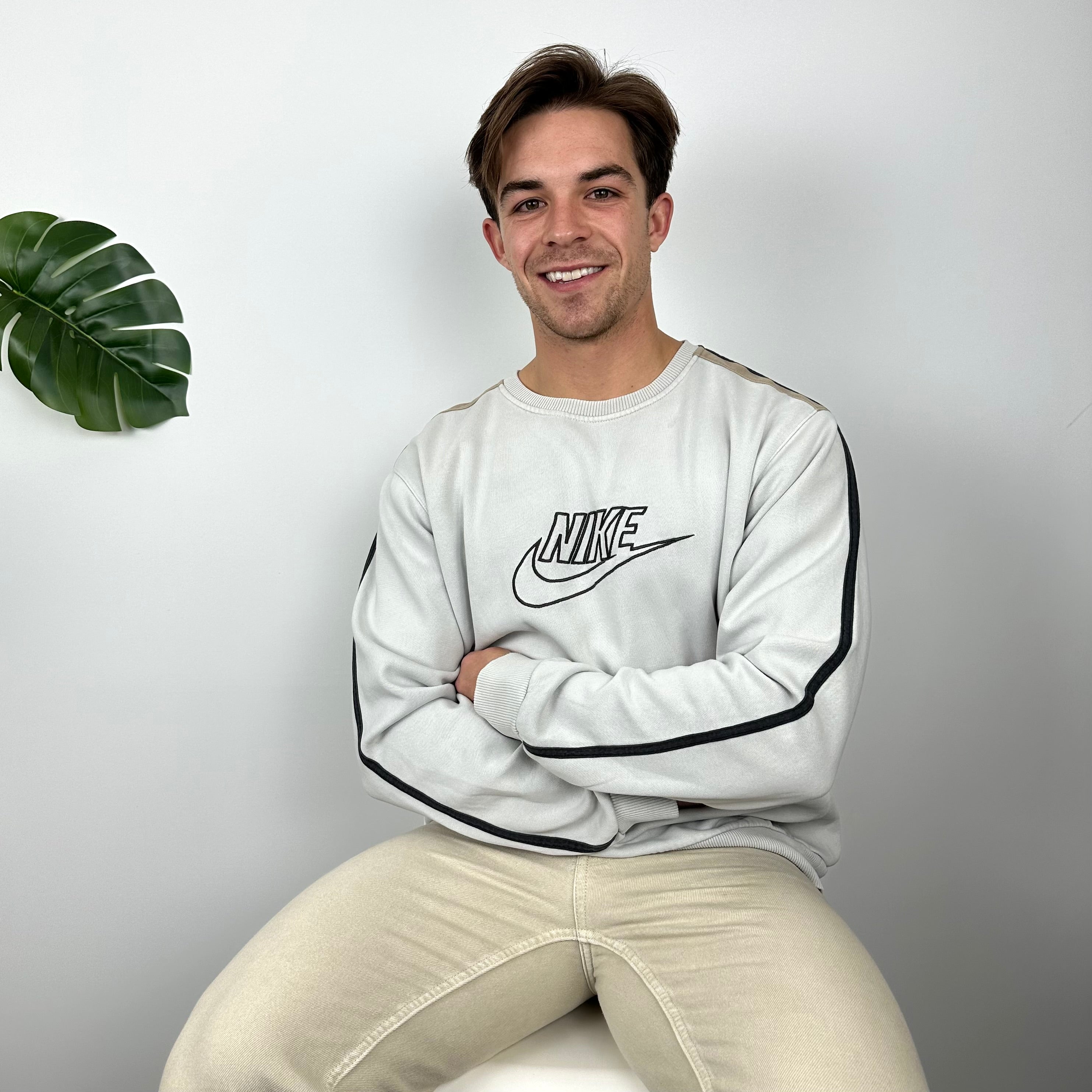 Nike White Embroidered Spell Out Sweatshirt (L)