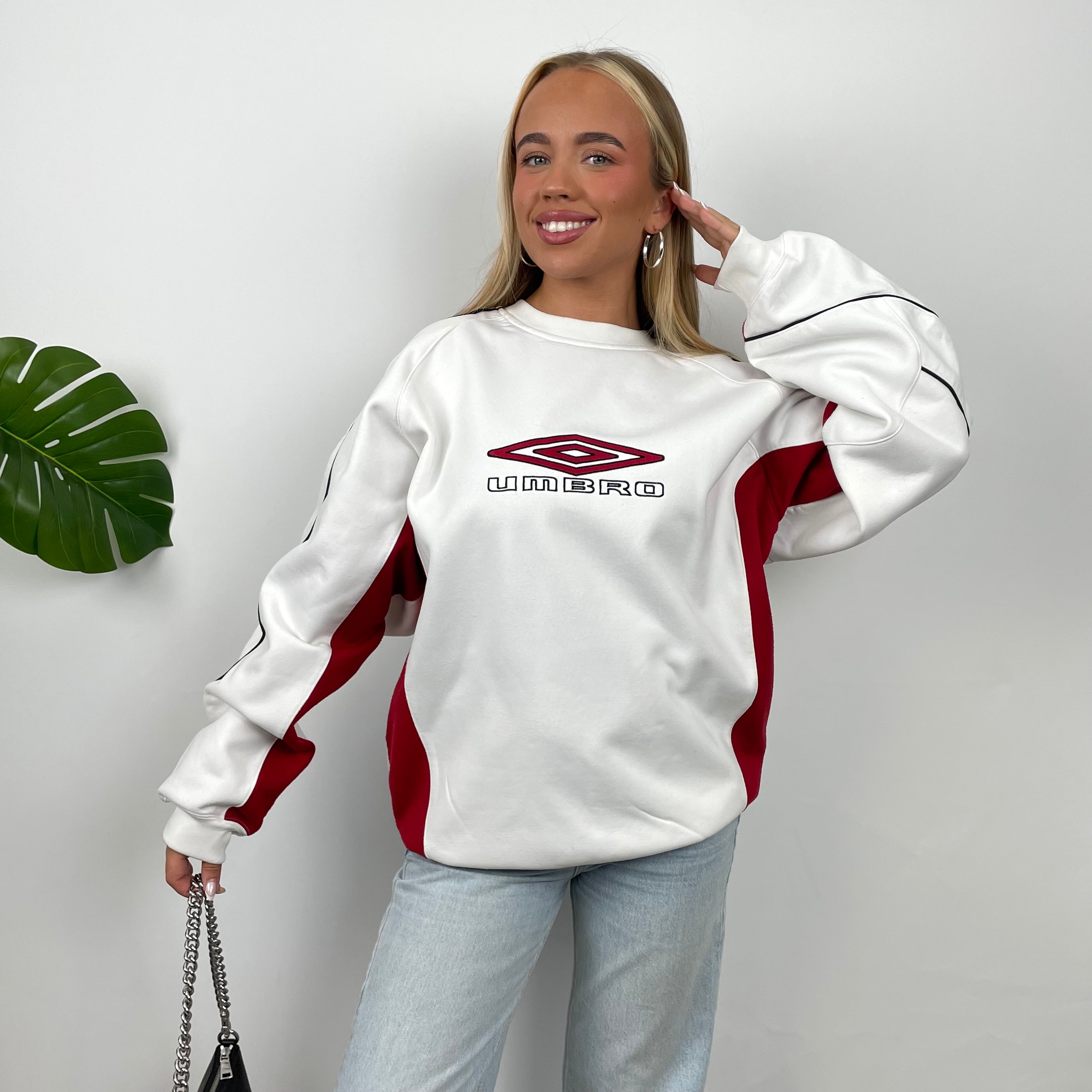 Umbro White Embroidered Spell Out Sweatshirt (XL)