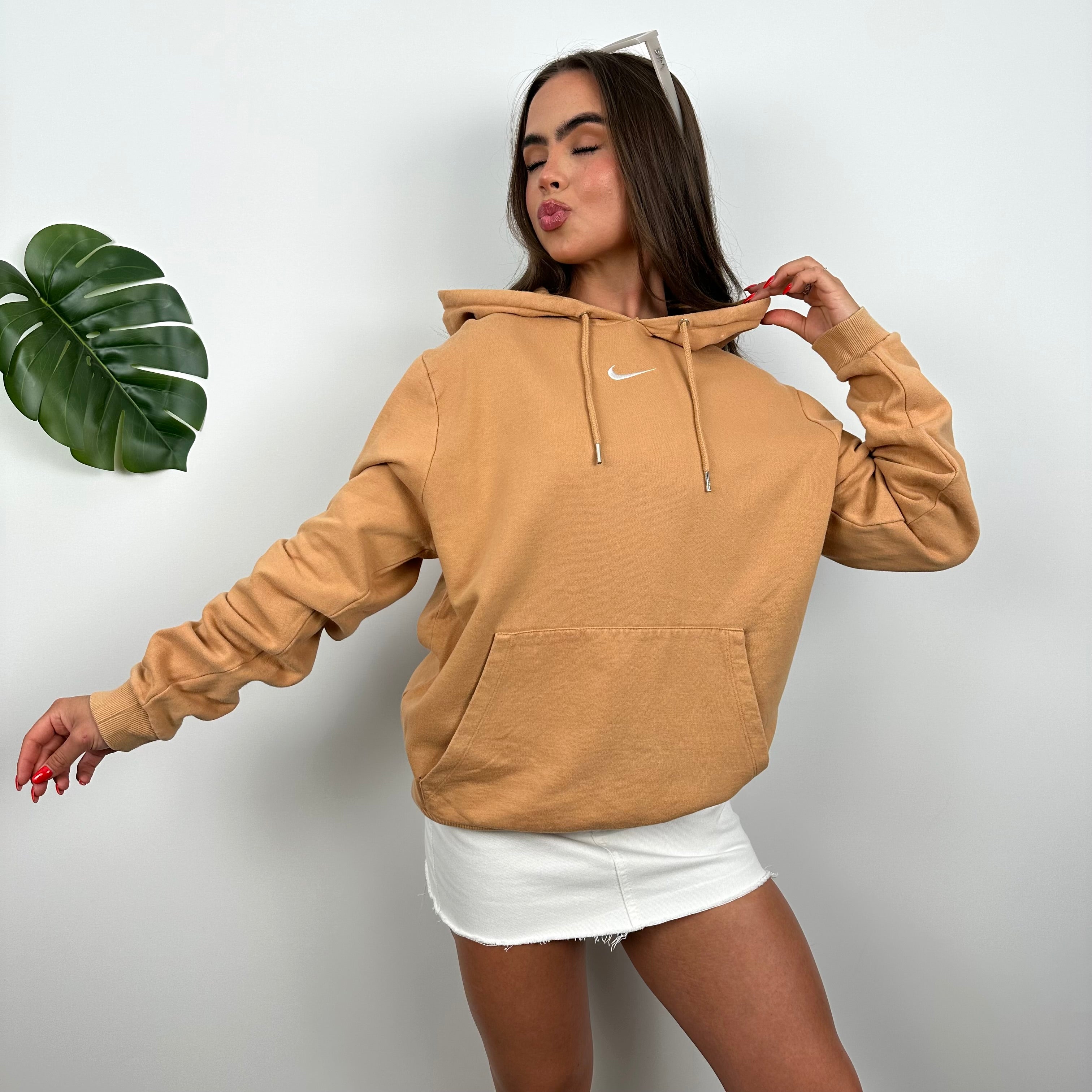 Nike hoodie peach on sale