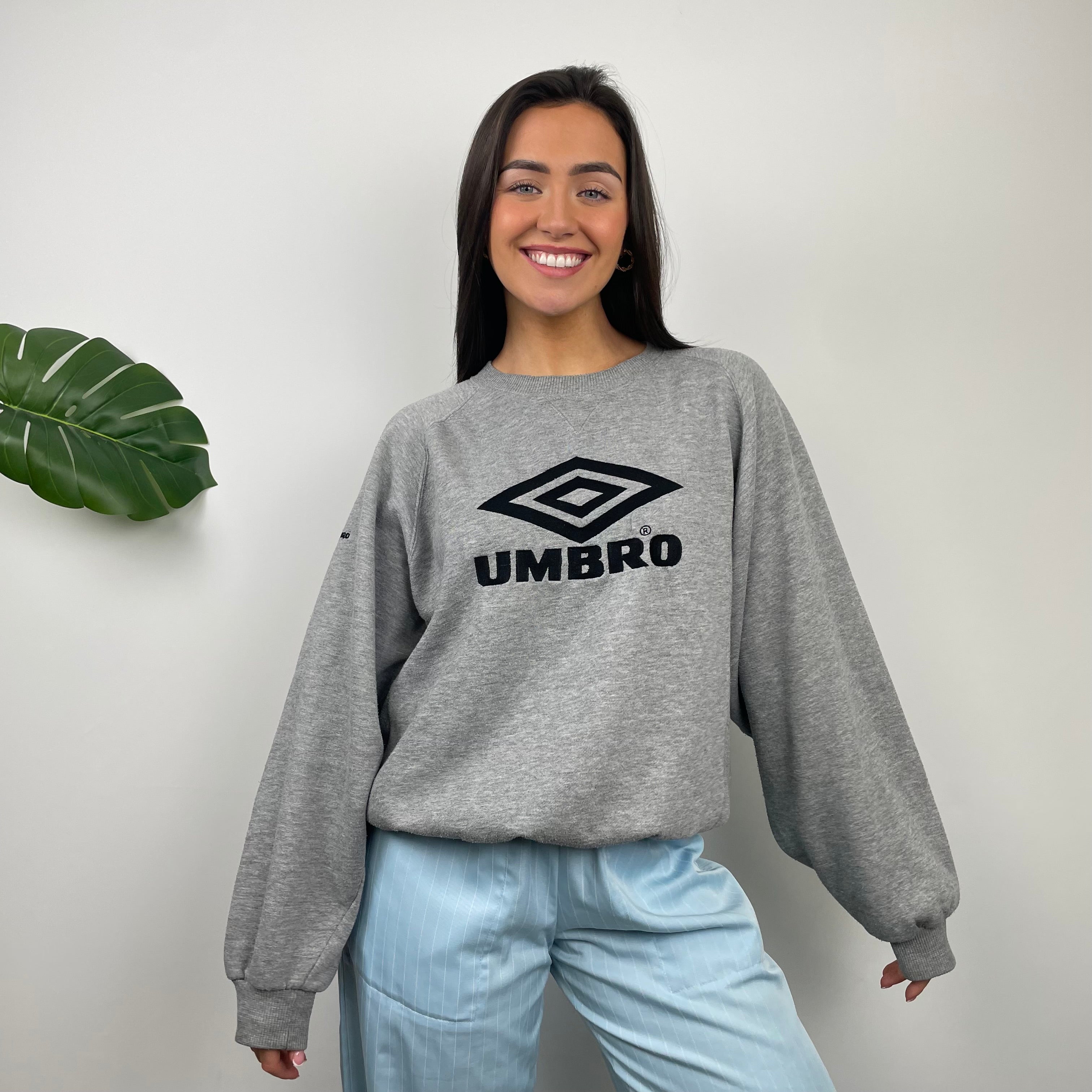 Umbro Grey Embroidered Spell Out Sweatshirt (M)