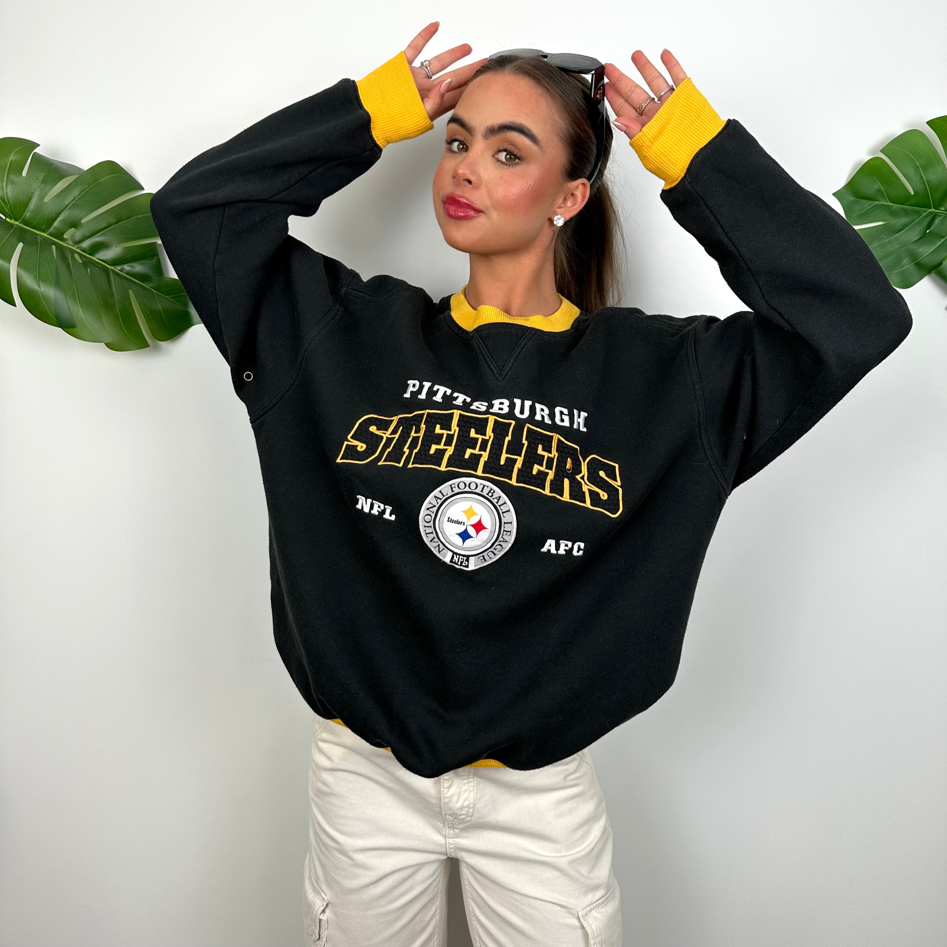 NFL Pittsburgh Steelers Black Embroidered Spell Out Sweatshirt (M)