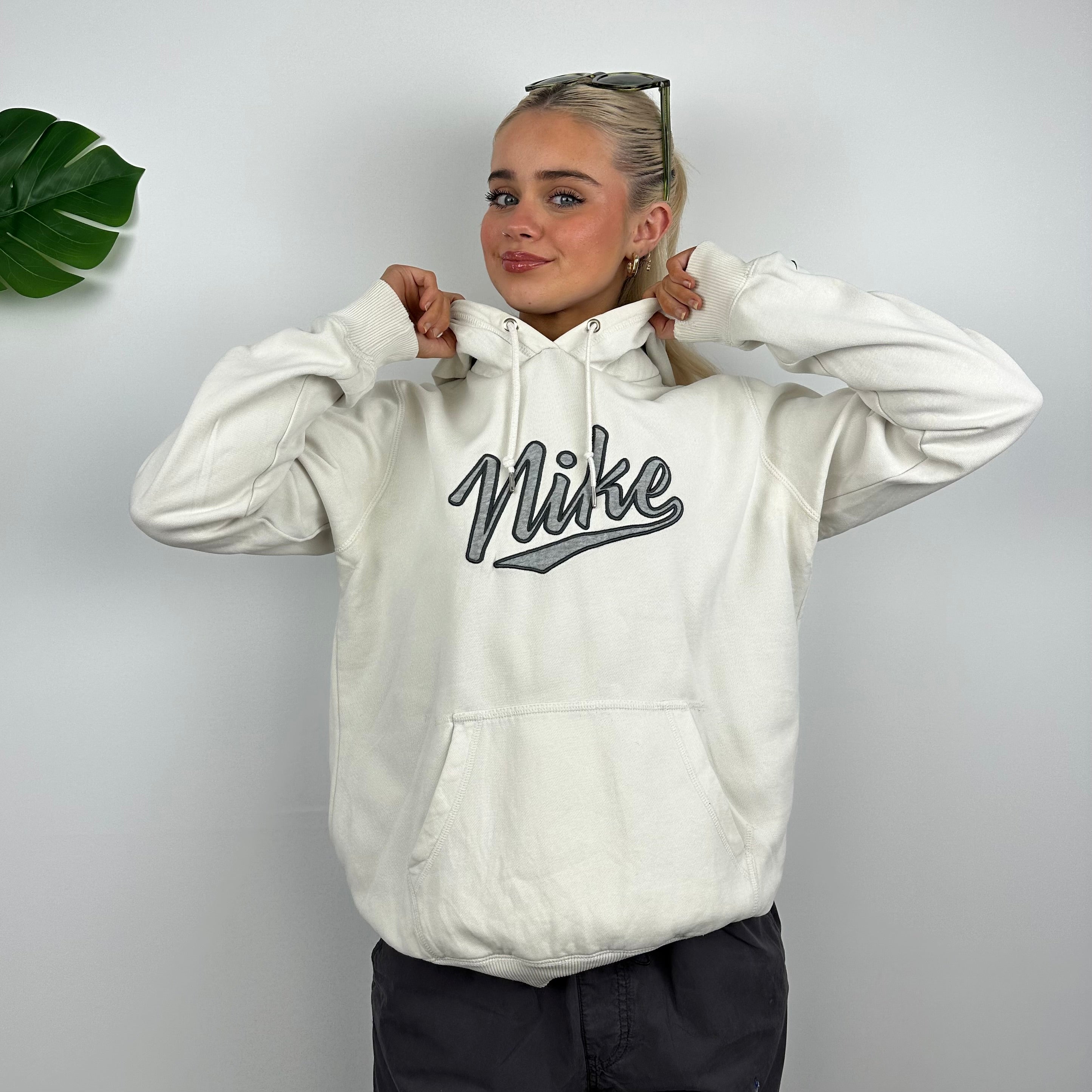 Nike White Embroidered Spell Out Hoodie (M)